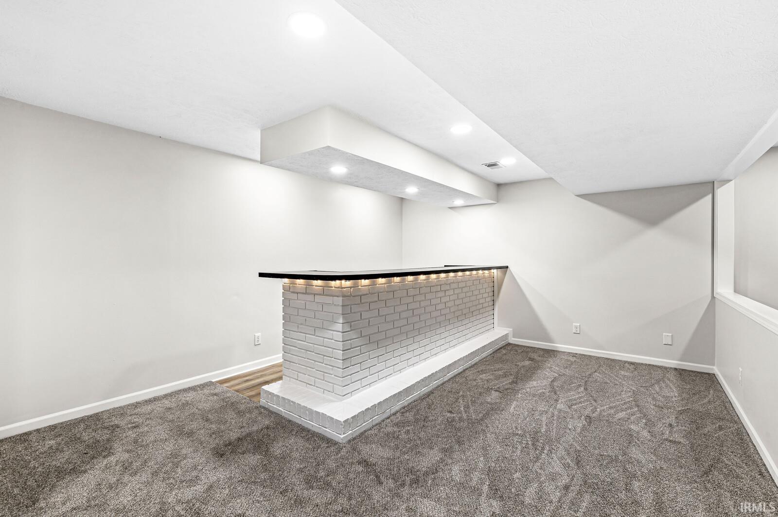 51160 Kings Crossing