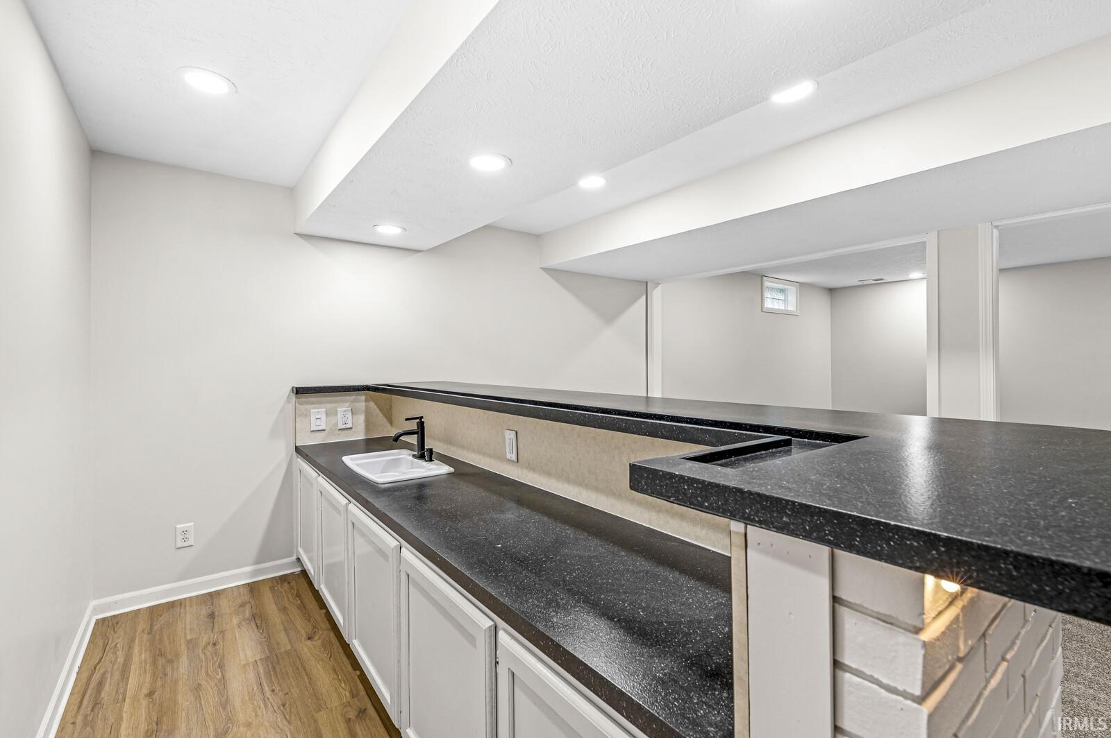 51160 Kings Crossing