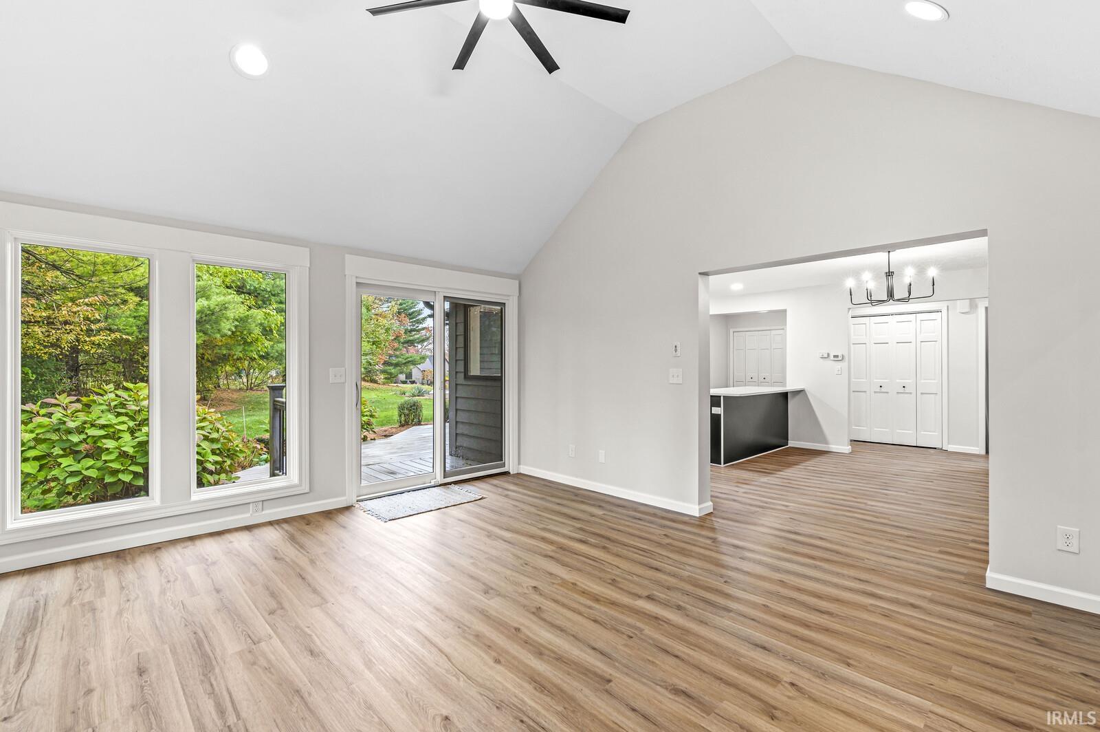 51160 Kings Crossing