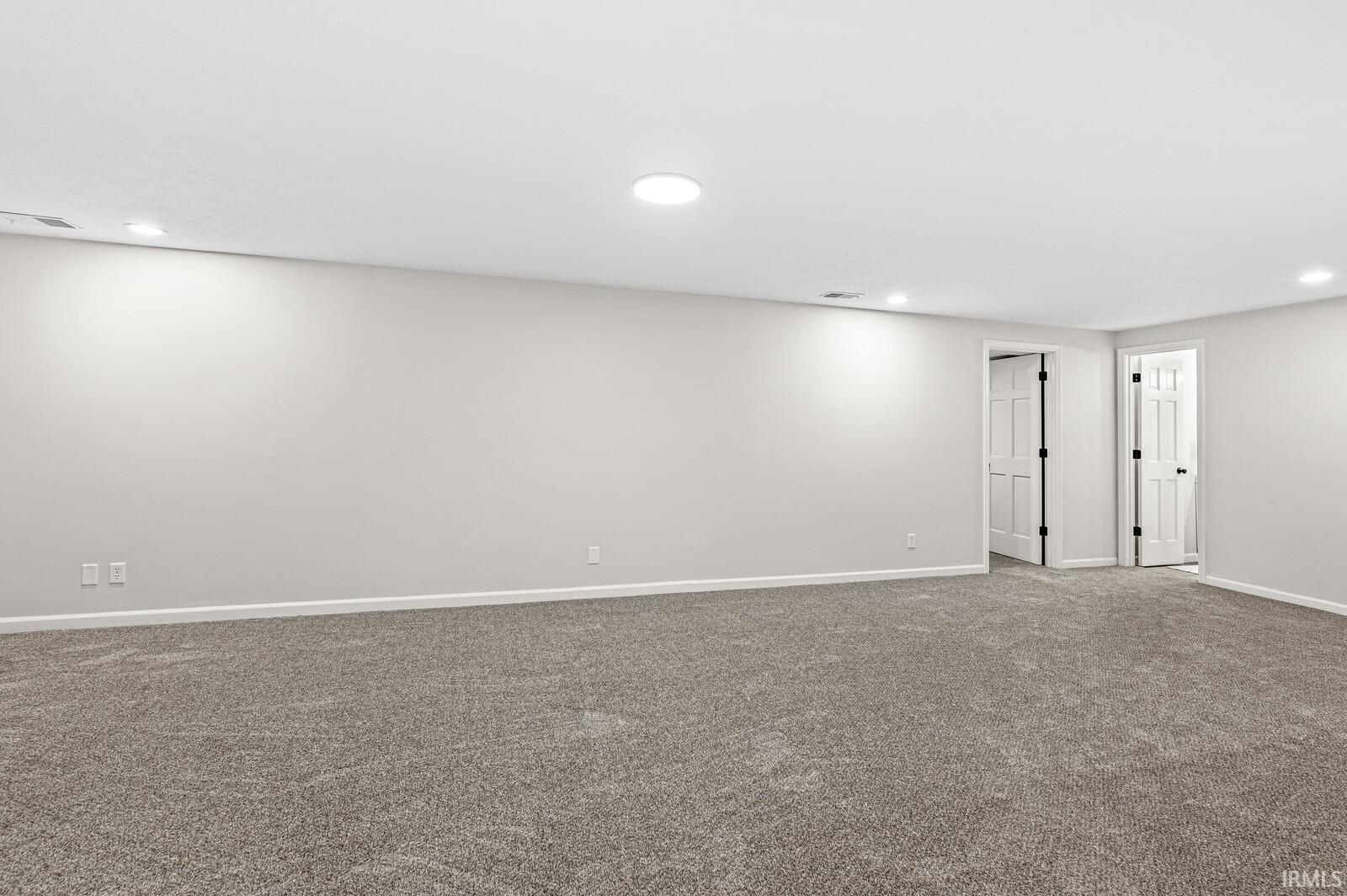 51160 Kings Crossing