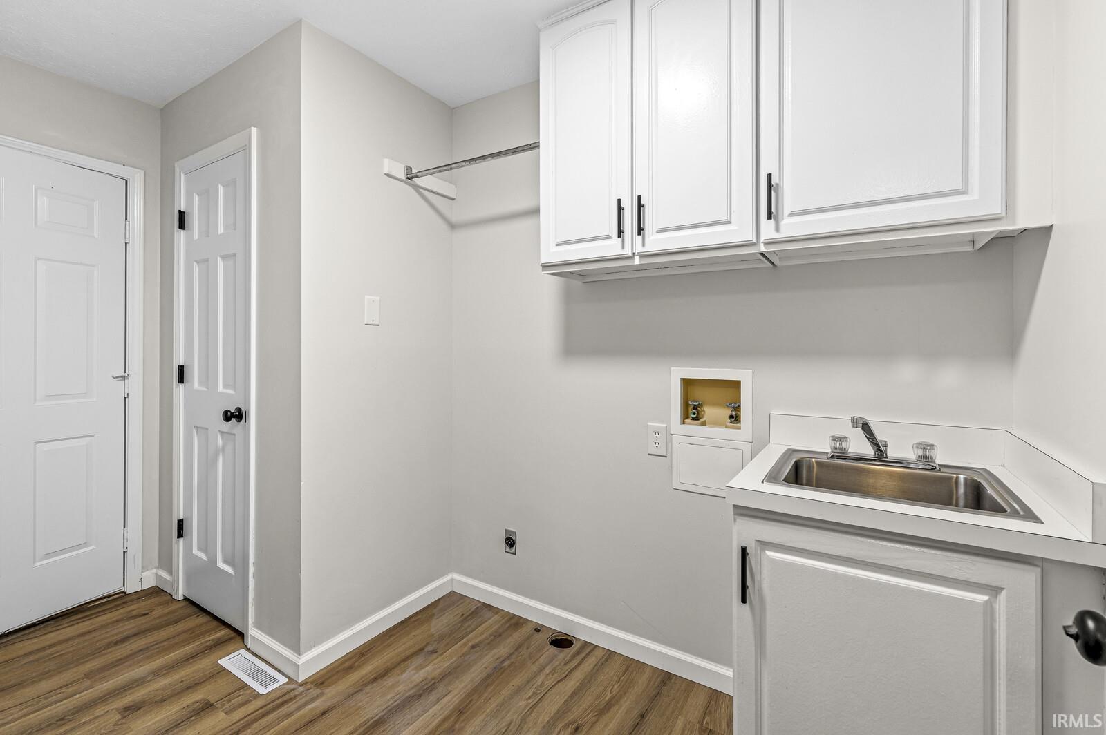 51160 Kings Crossing