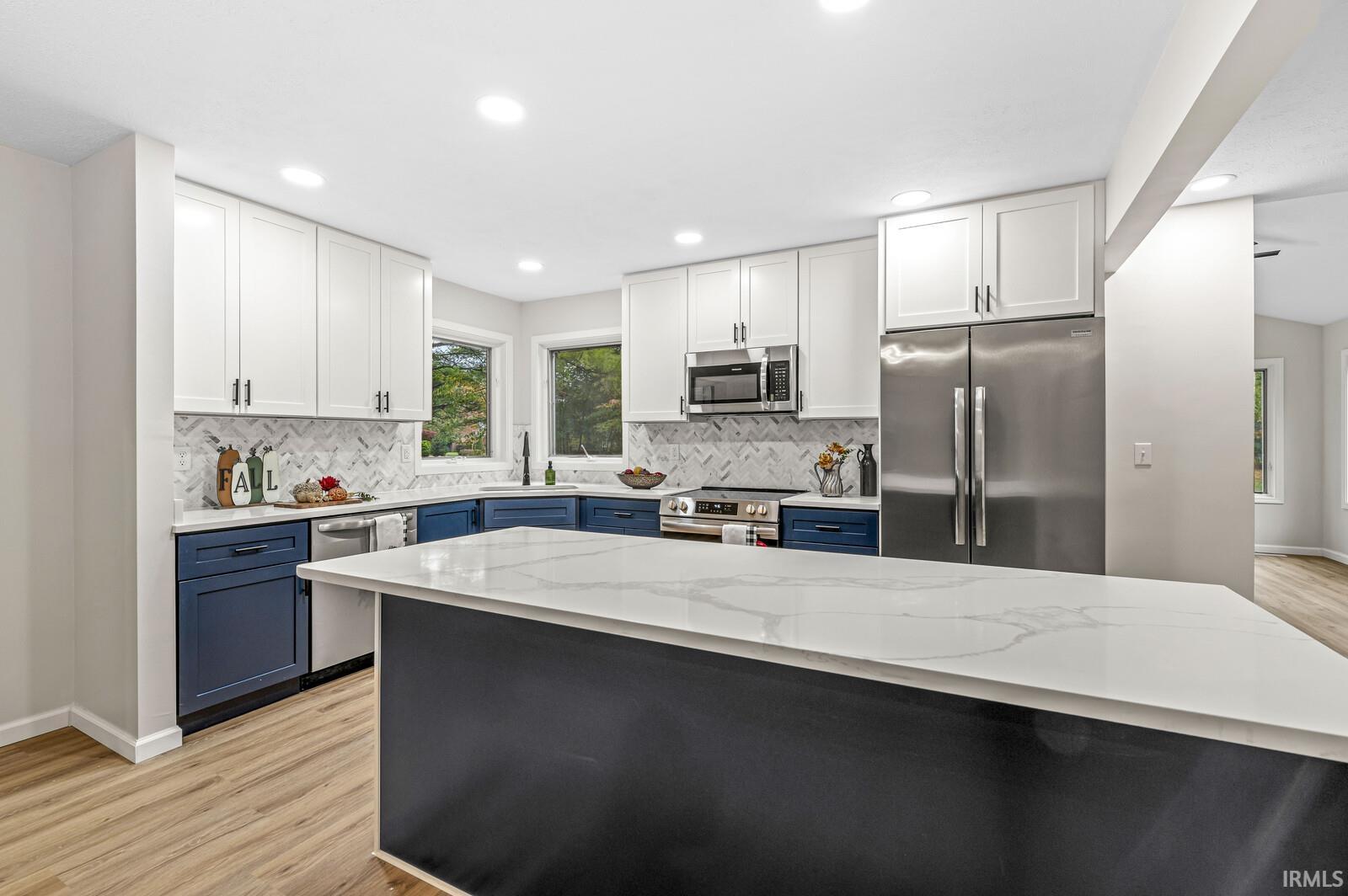 51160 Kings Crossing