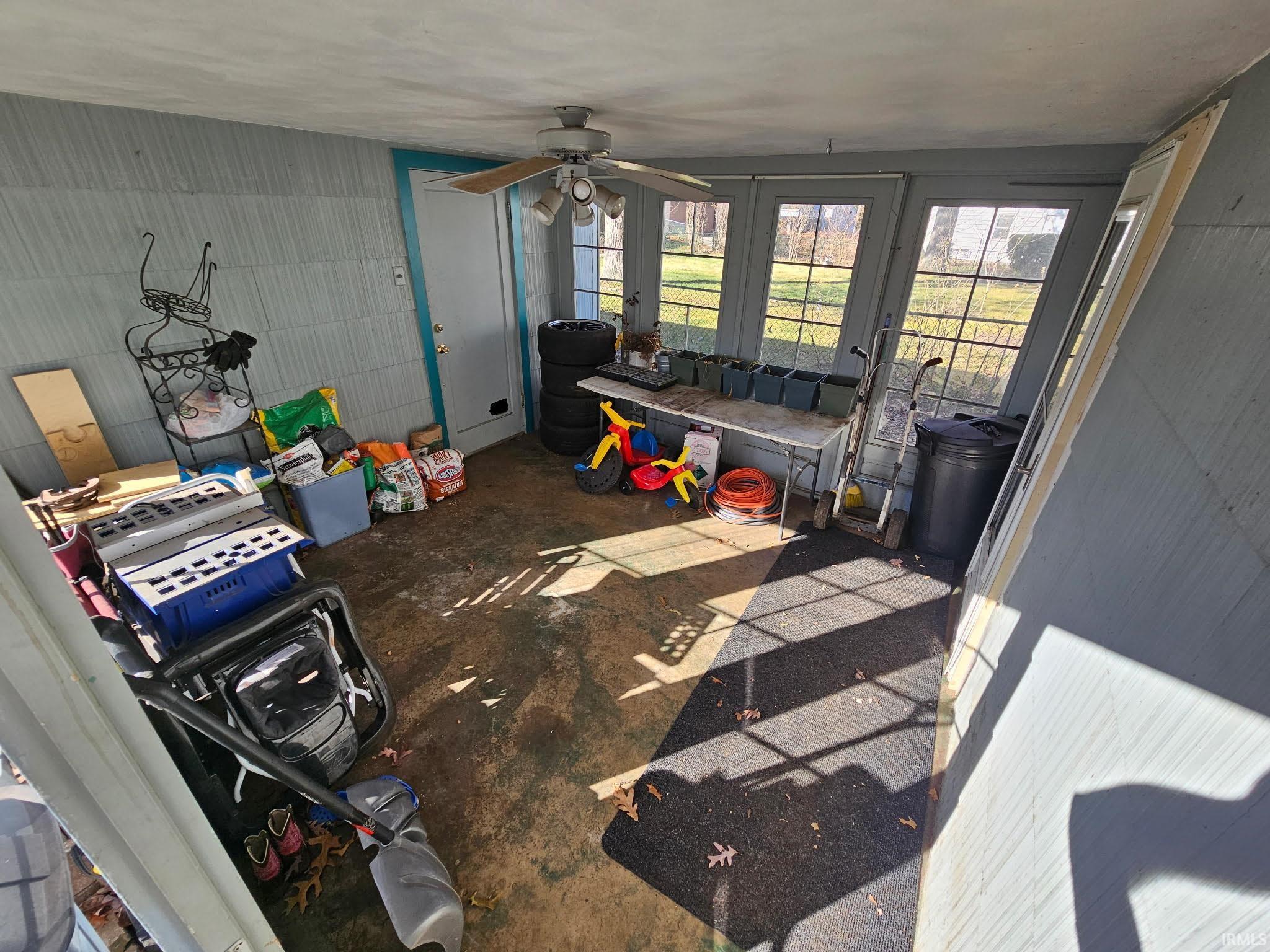 2237 Hollywood Place Street