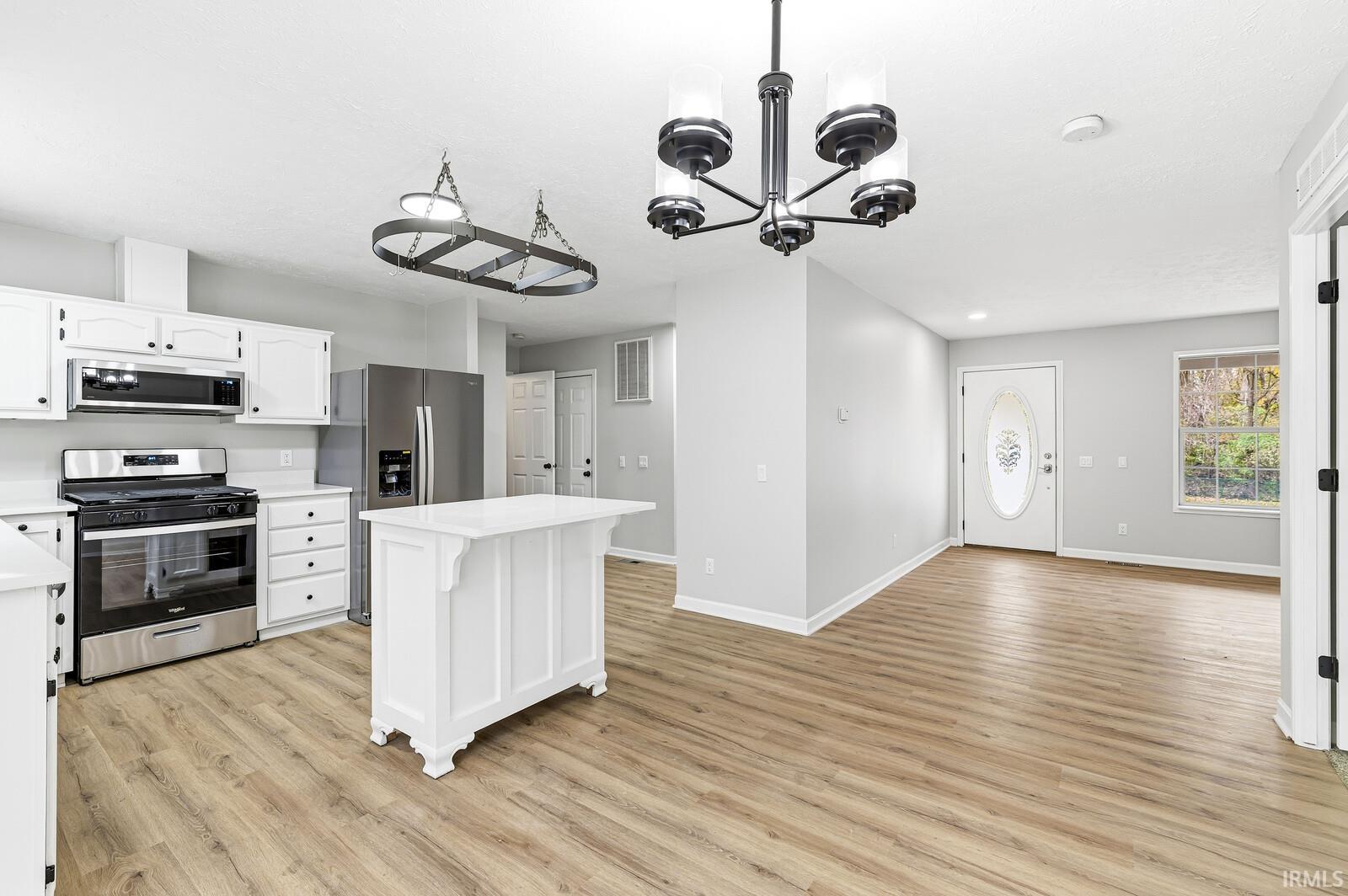 2512 Emerson Forest Parkway