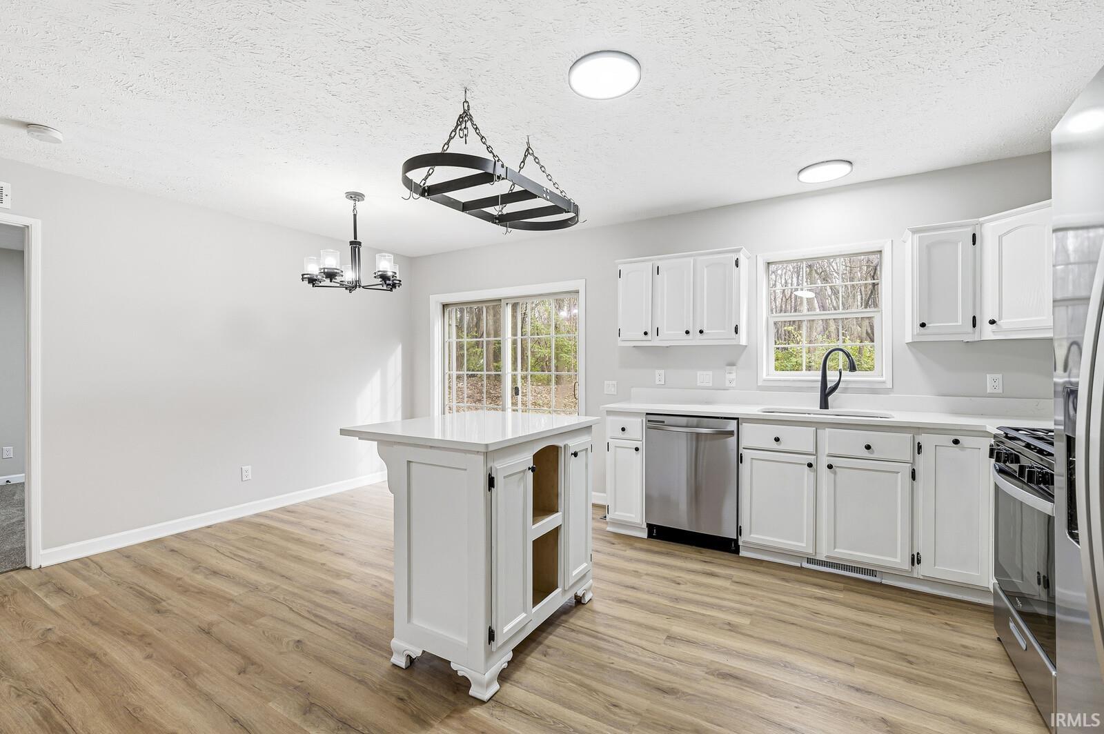 2512 Emerson Forest Parkway