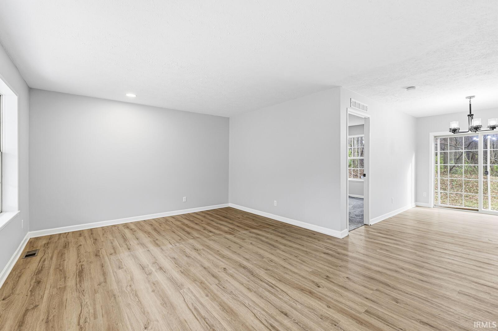 2512 Emerson Forest Parkway