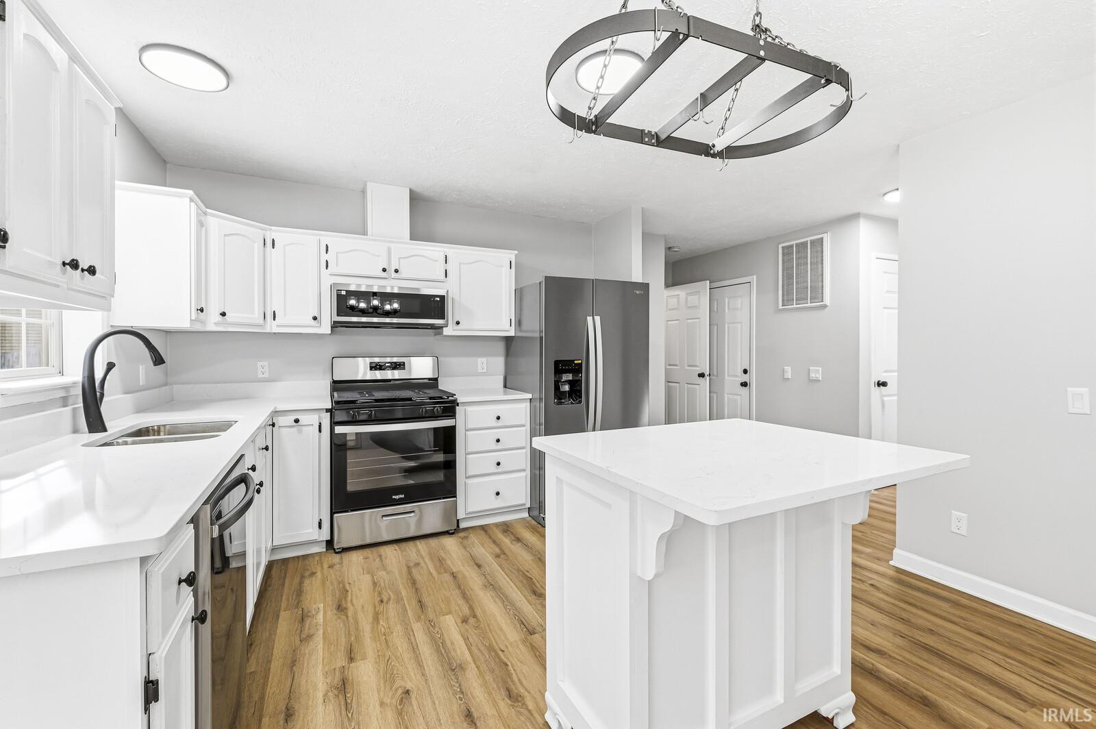 2512 Emerson Forest Parkway