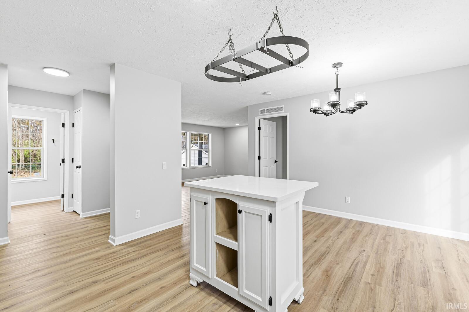 2512 Emerson Forest Parkway