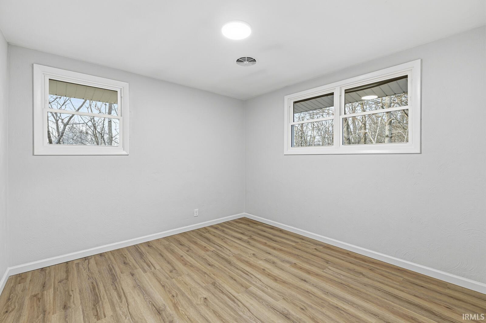 20479 Roosevelt Road