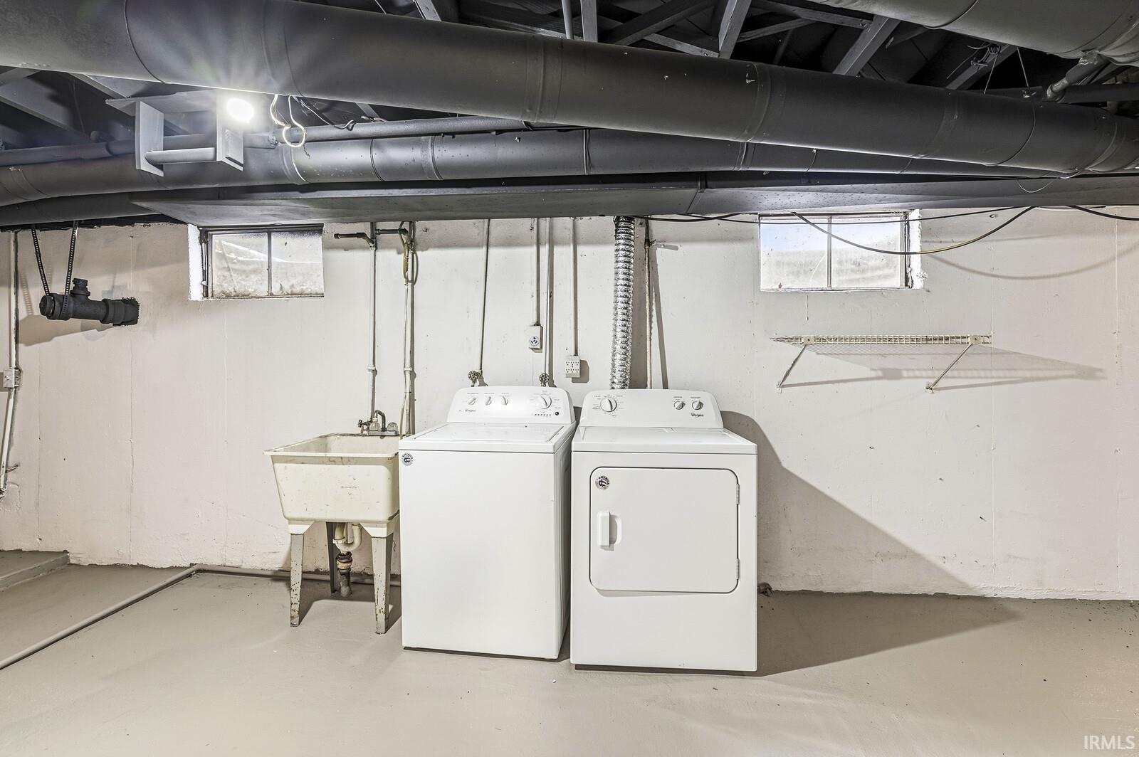 53199 W Oakmont Drive