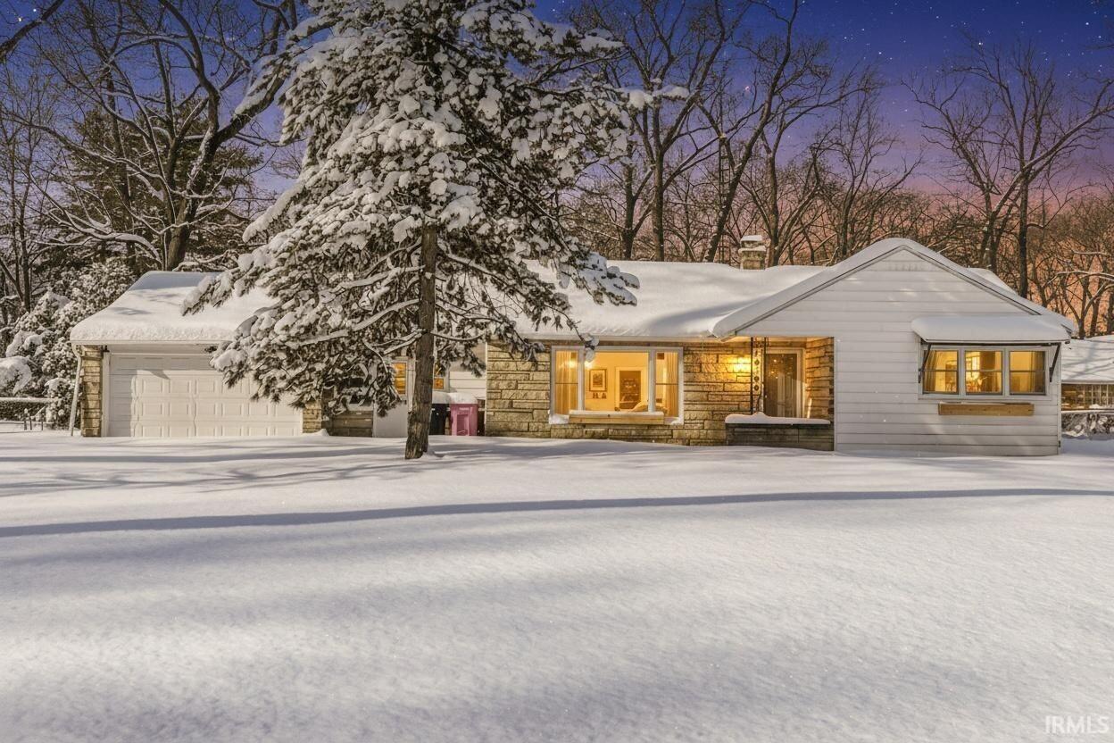 53199 W Oakmont Drive