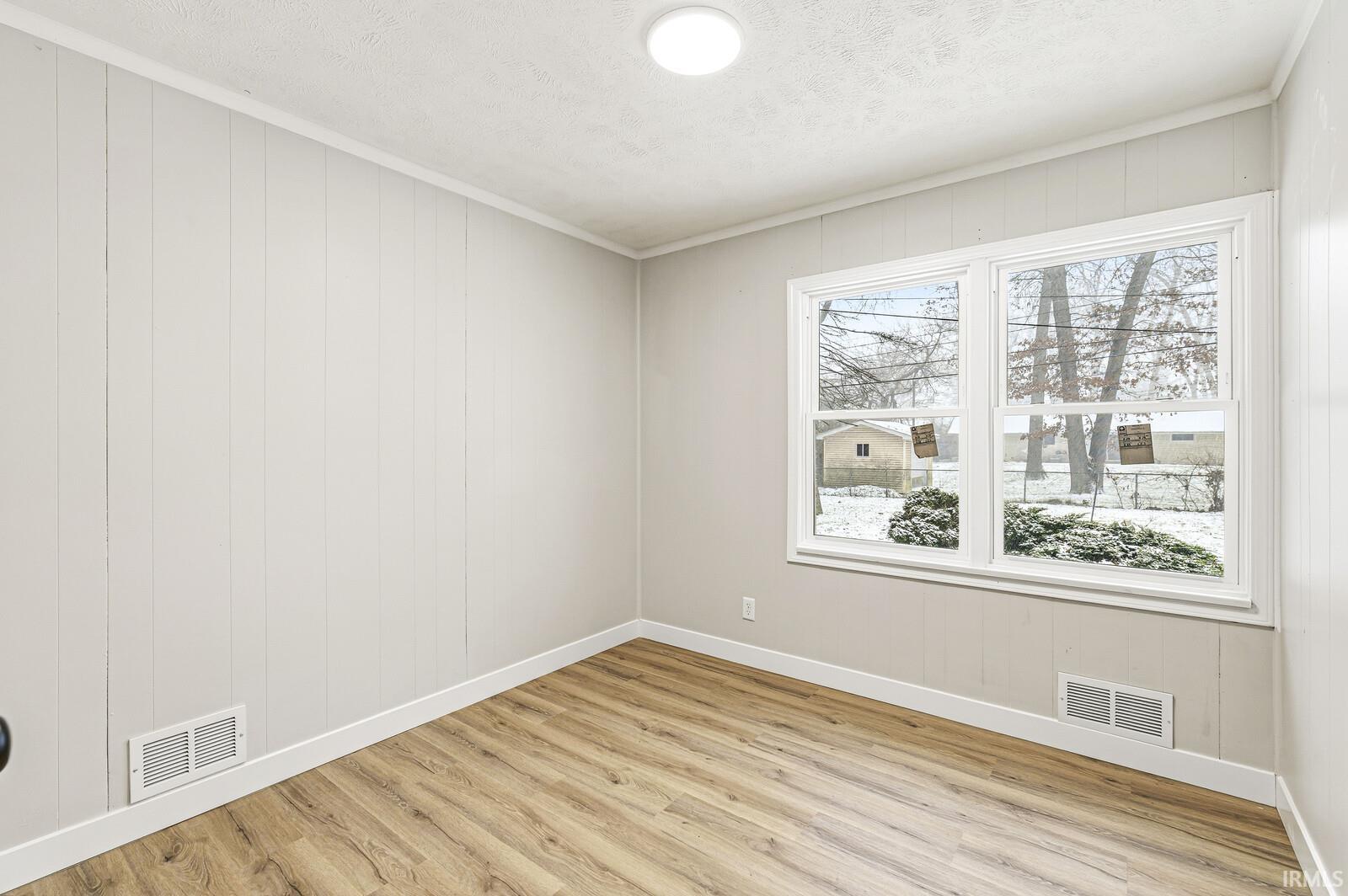 53199 W Oakmont Drive