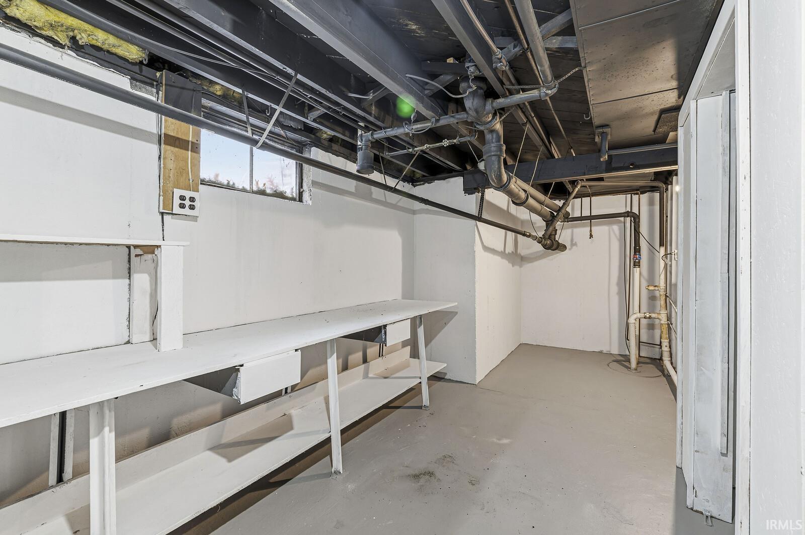 53199 W Oakmont Drive