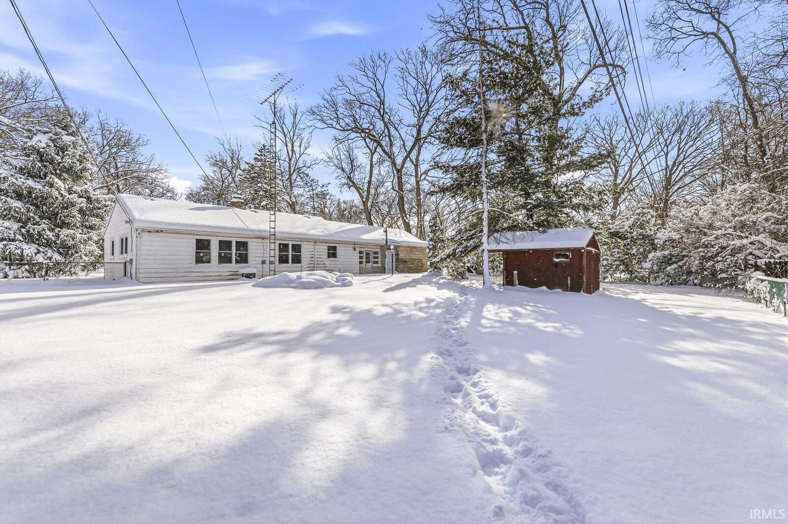 53199 W Oakmont Drive