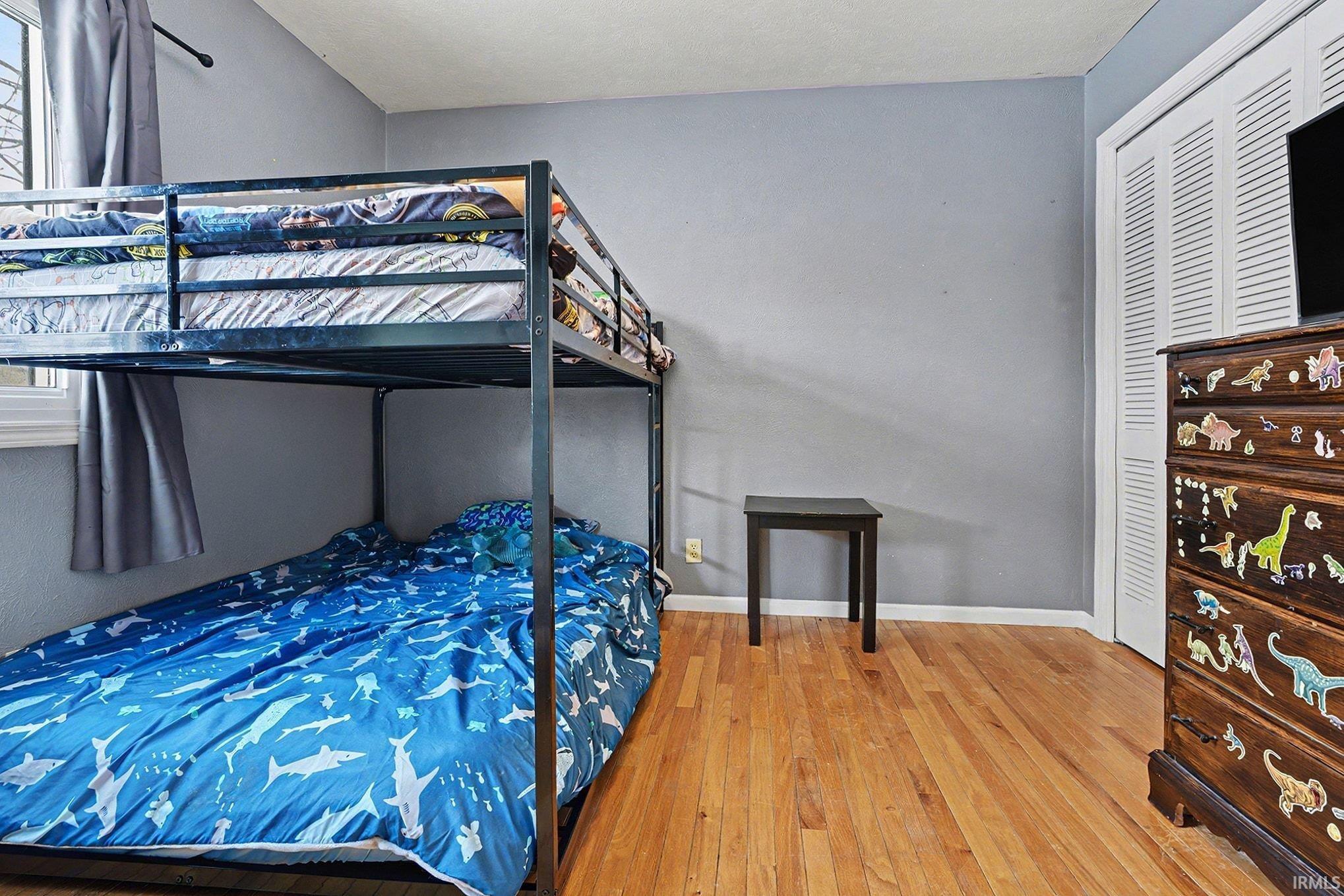 2412 Kenilworth Drive