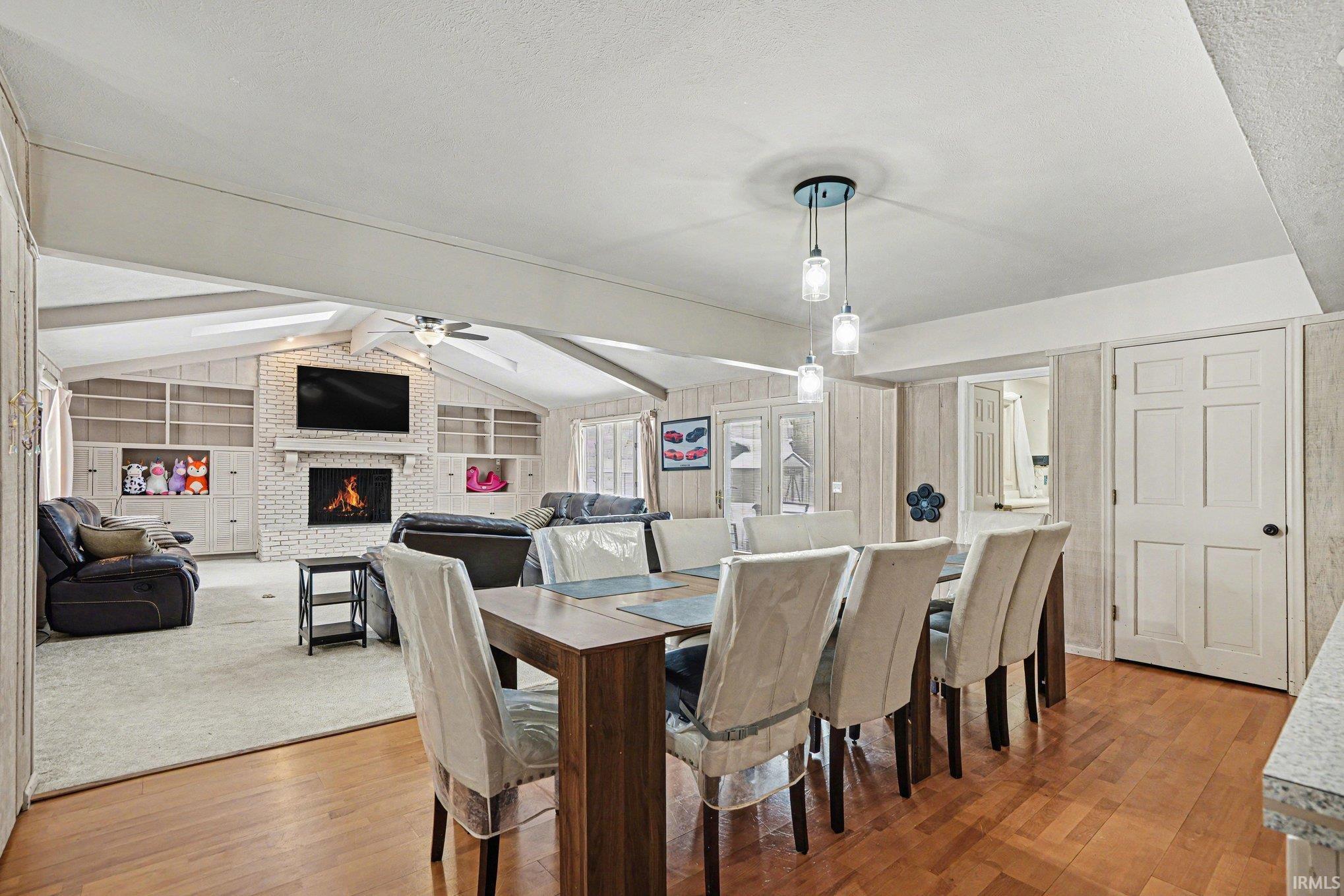 2412 Kenilworth Drive