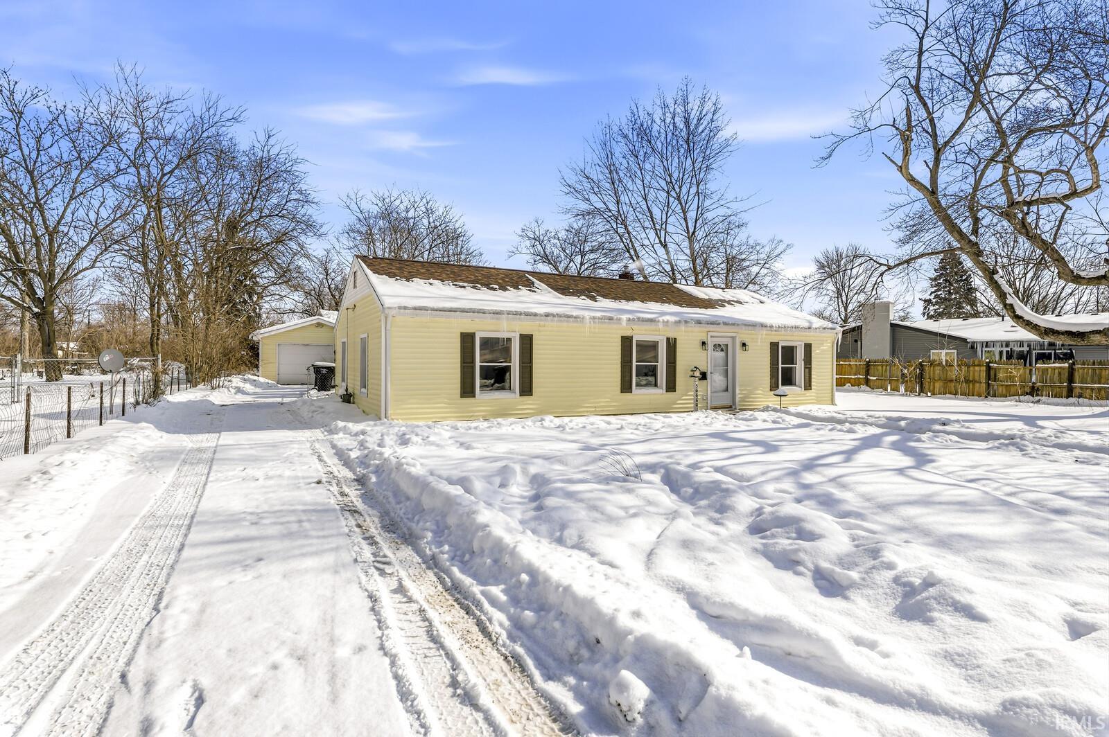 56660 Crescent Drive