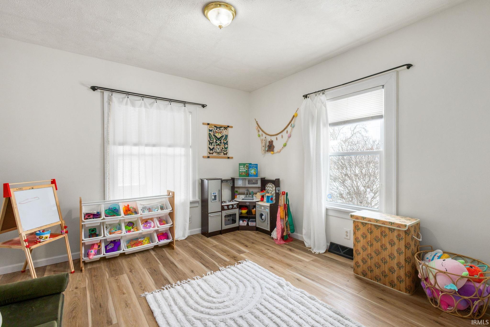 1016 Division Street