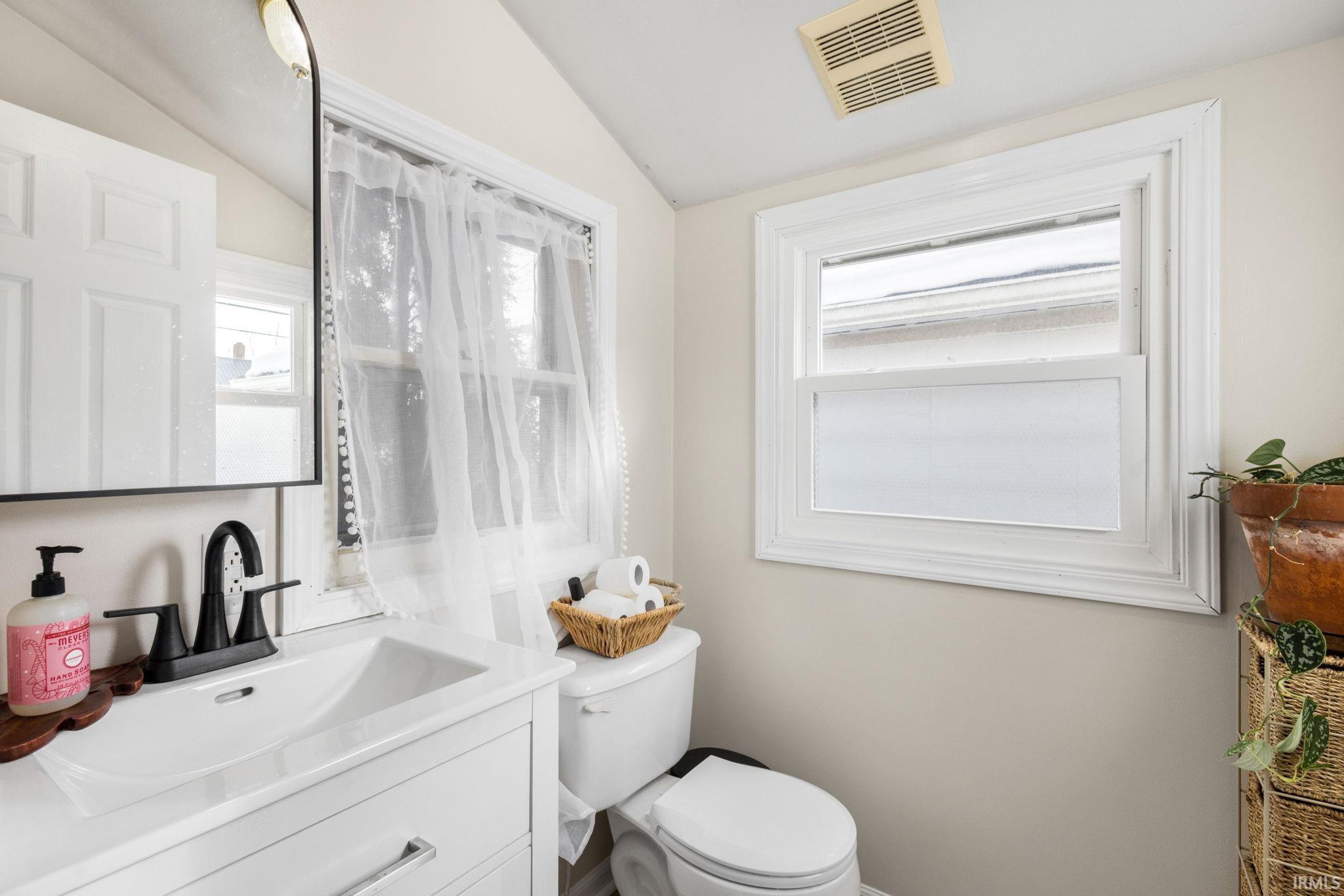 1016 Division Street