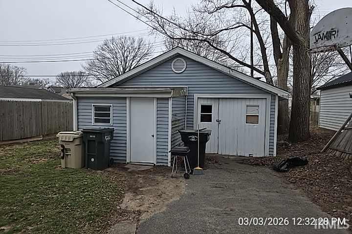 1133 N Kentucky Street