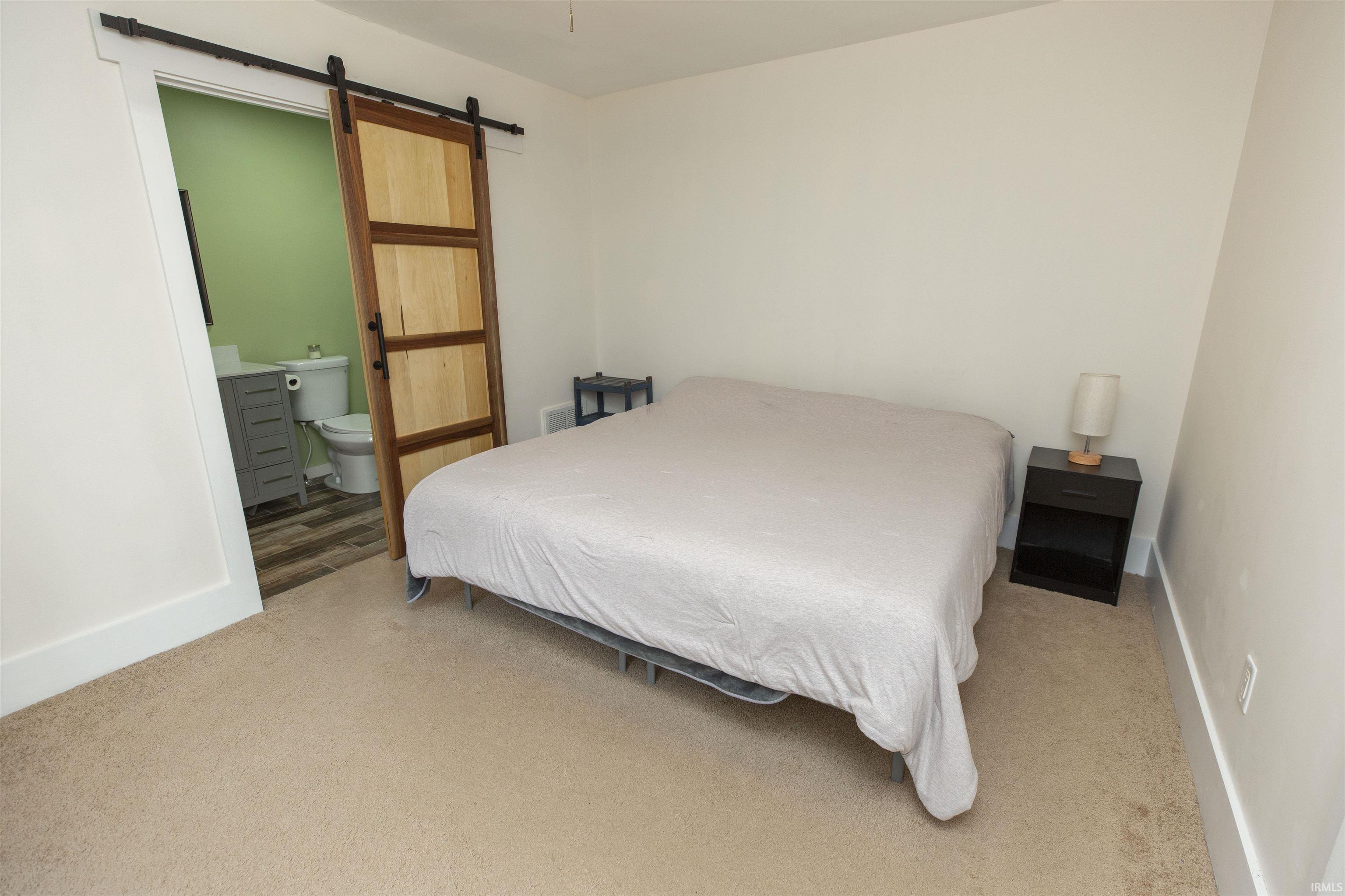 214 E Woodside Street