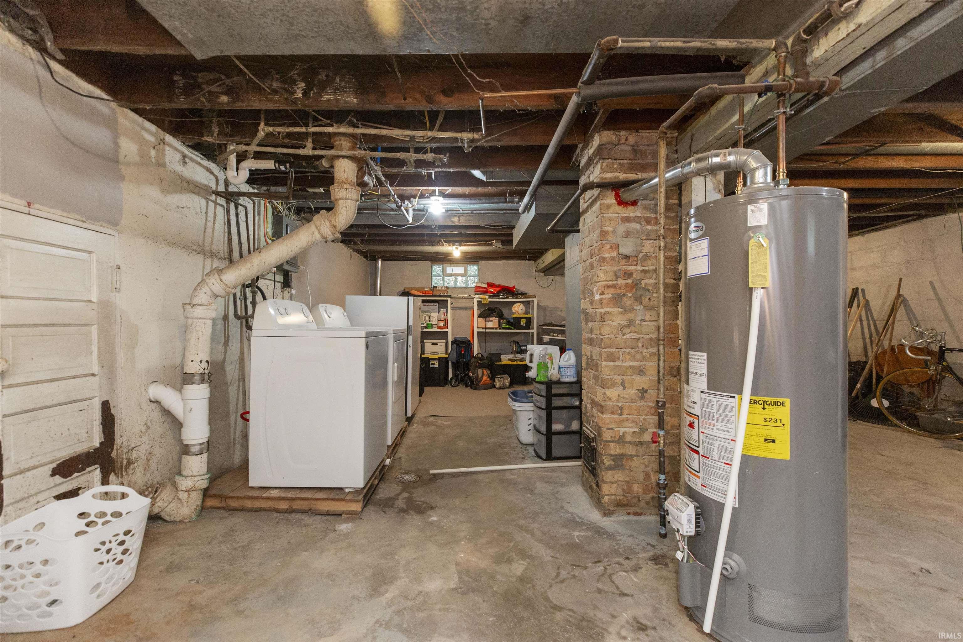 214 E Woodside Street