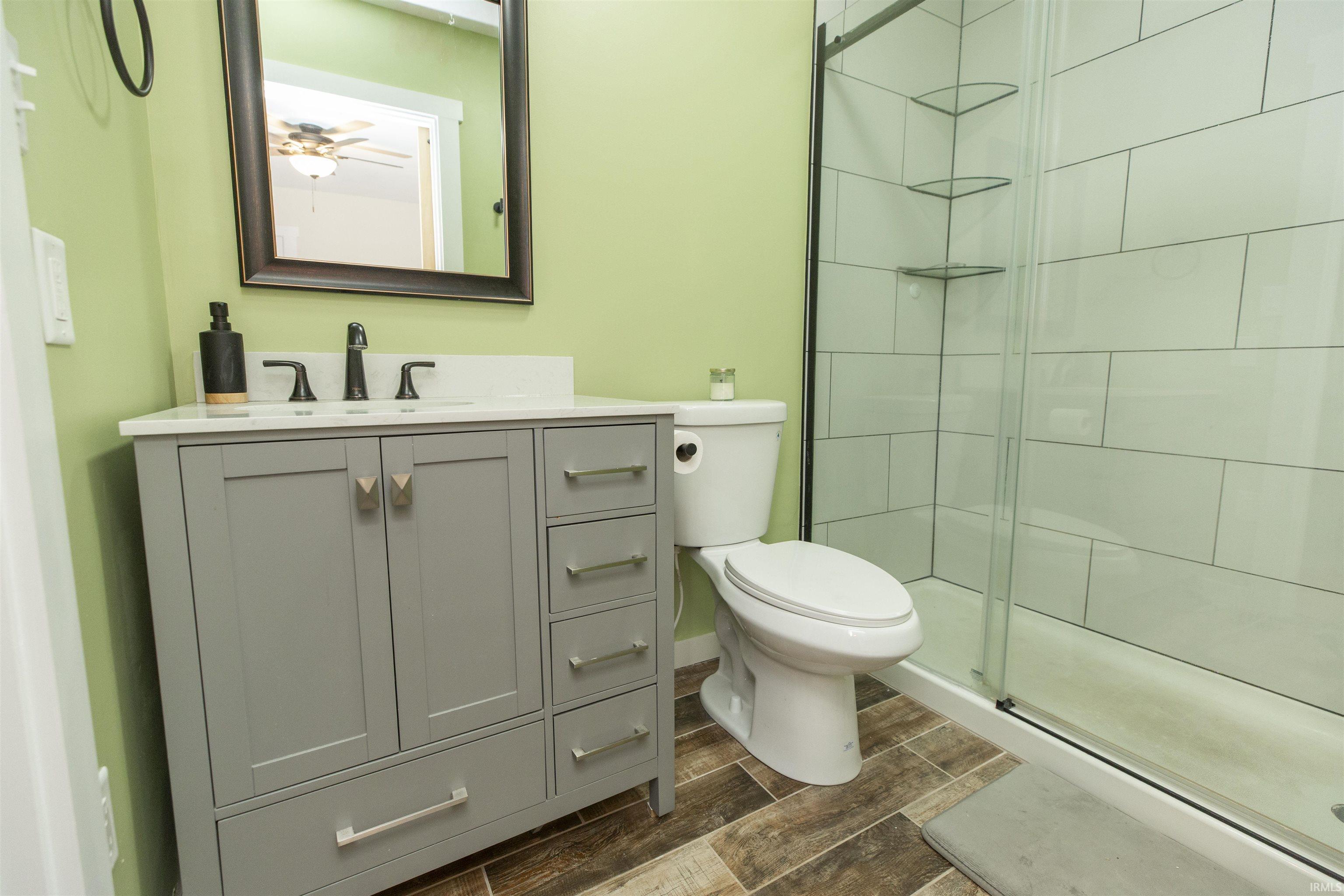 214 E Woodside Street