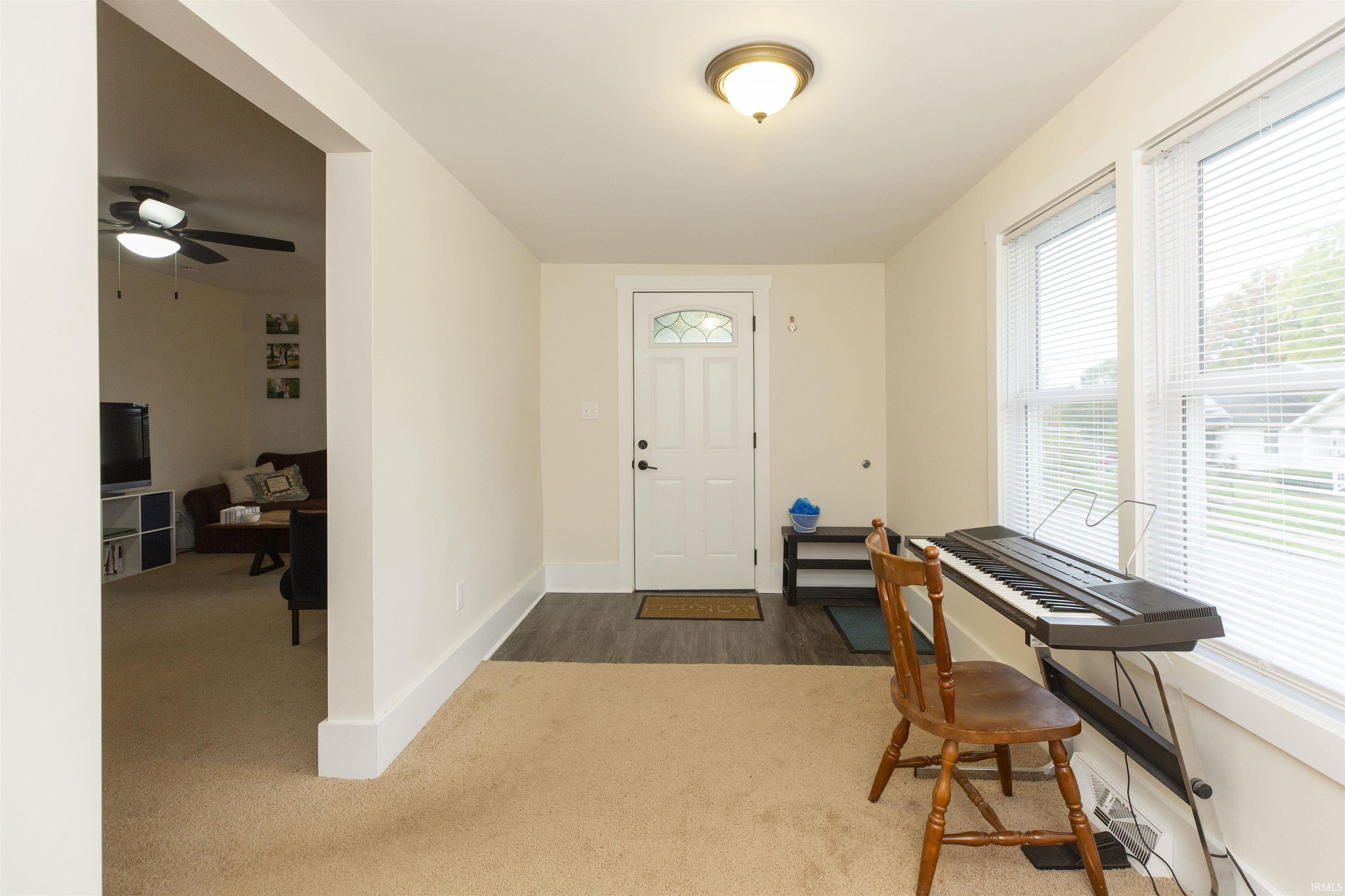 214 E Woodside Street