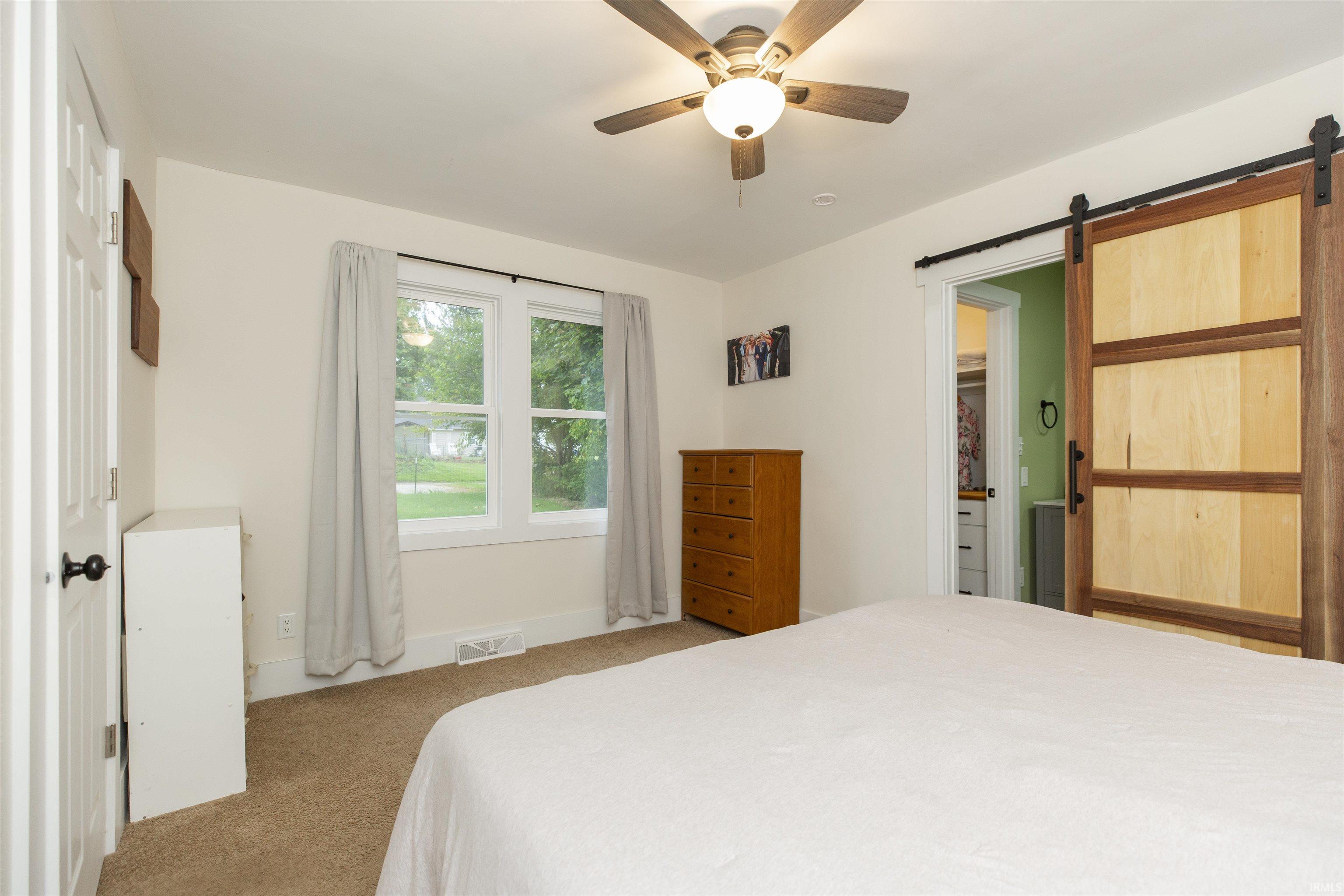 214 E Woodside Street