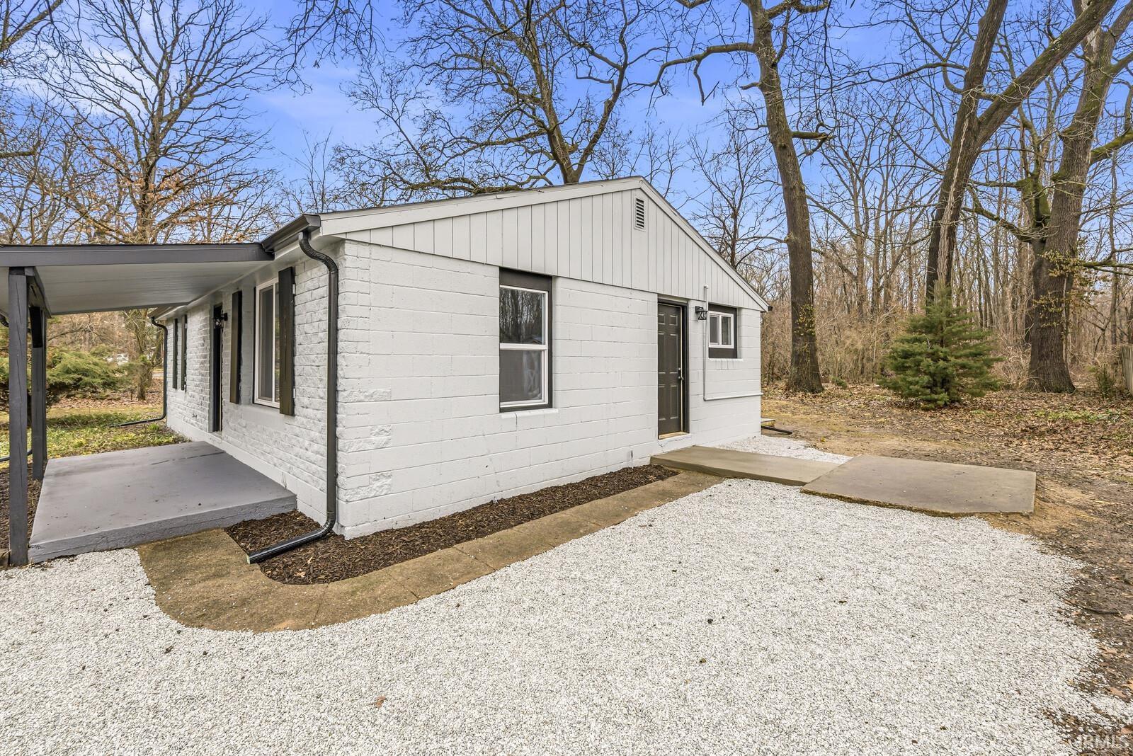 55345 Hollywood Boulevard