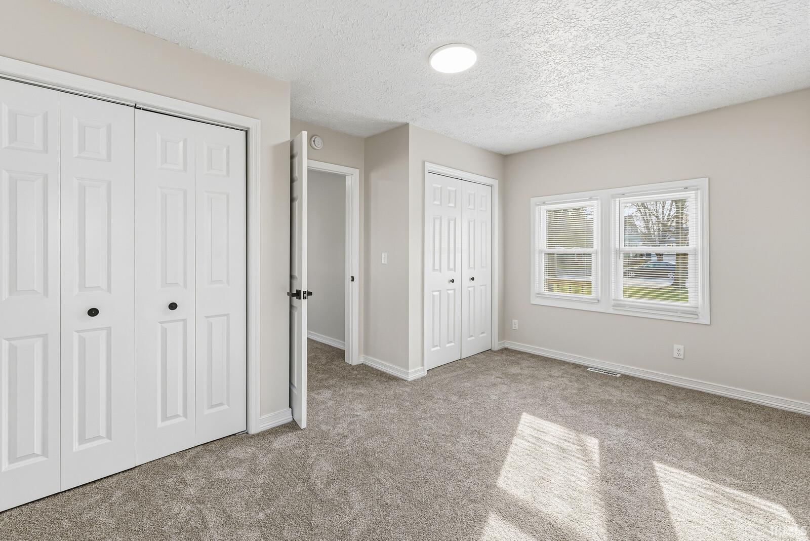 1002 E Broadway Street