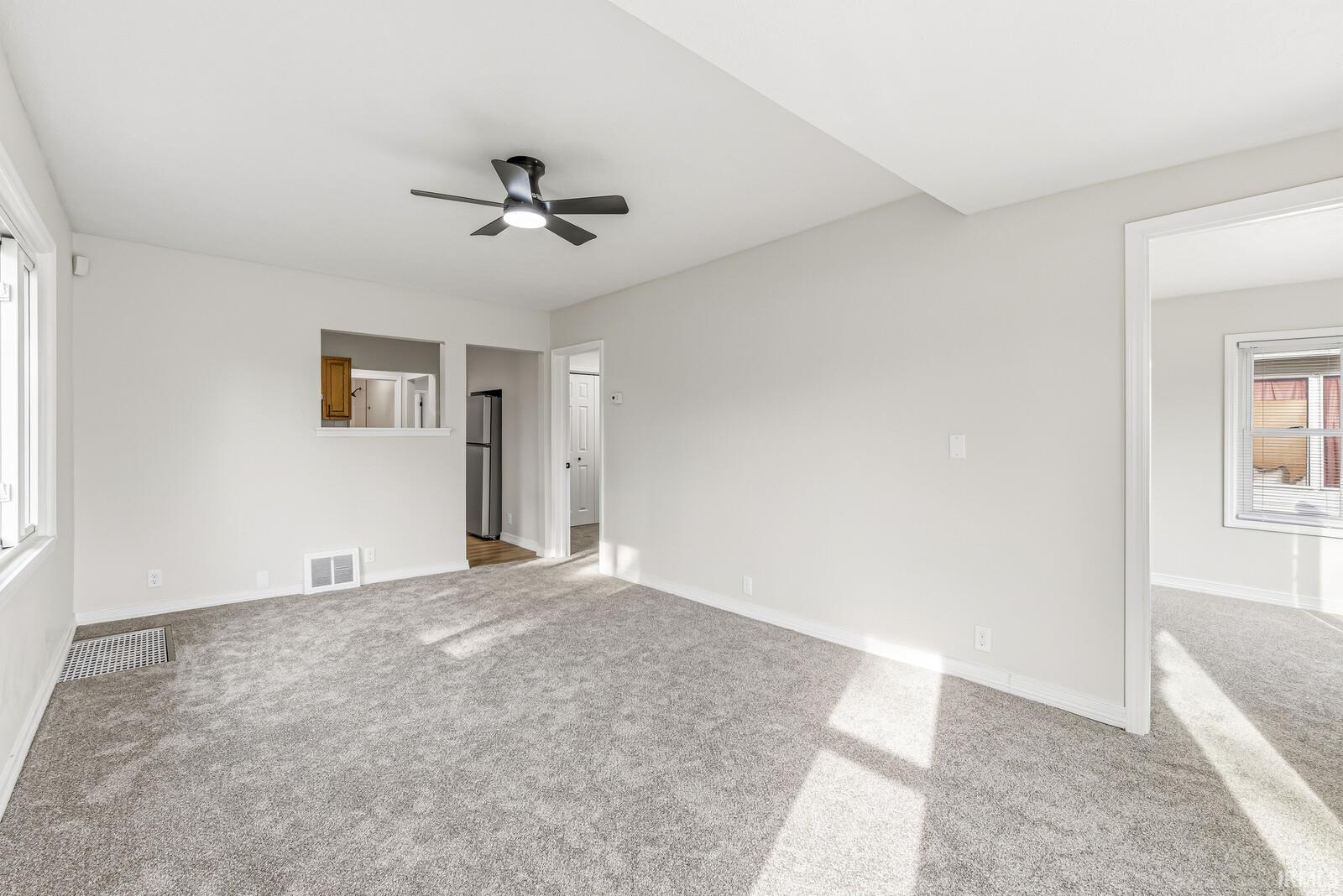 1002 E Broadway Street