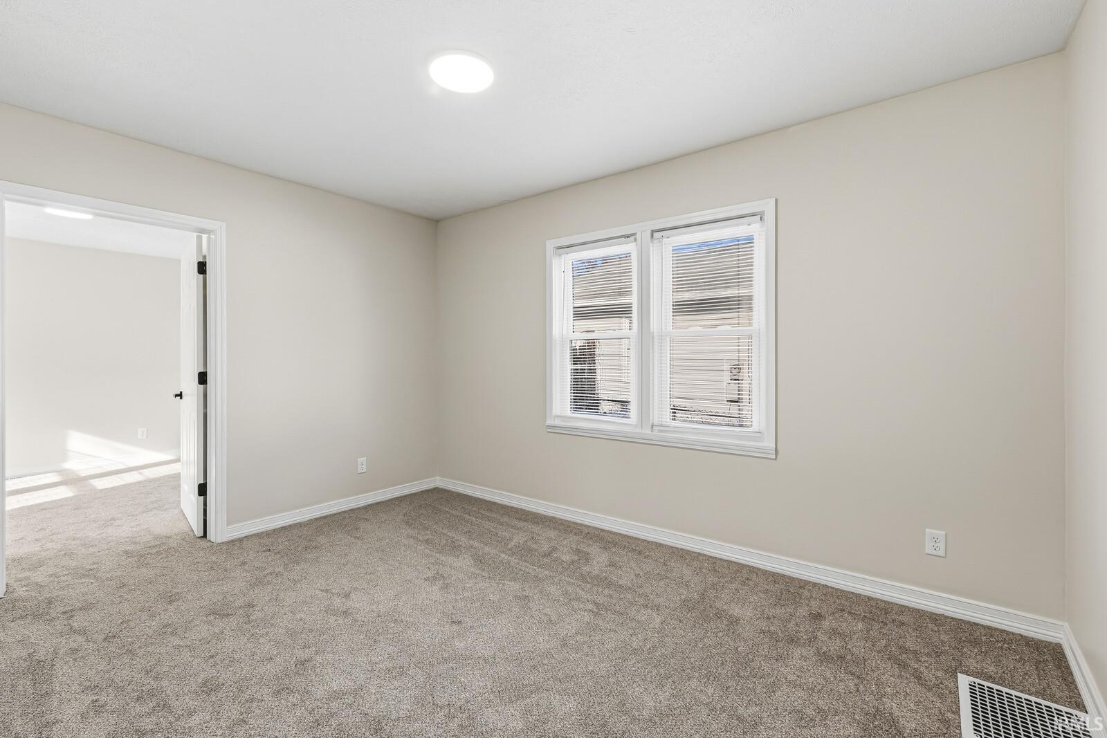 1002 E Broadway Street