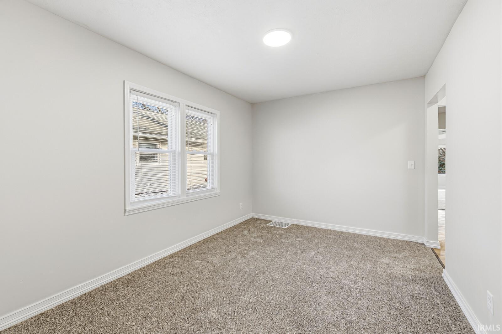 1002 E Broadway Street