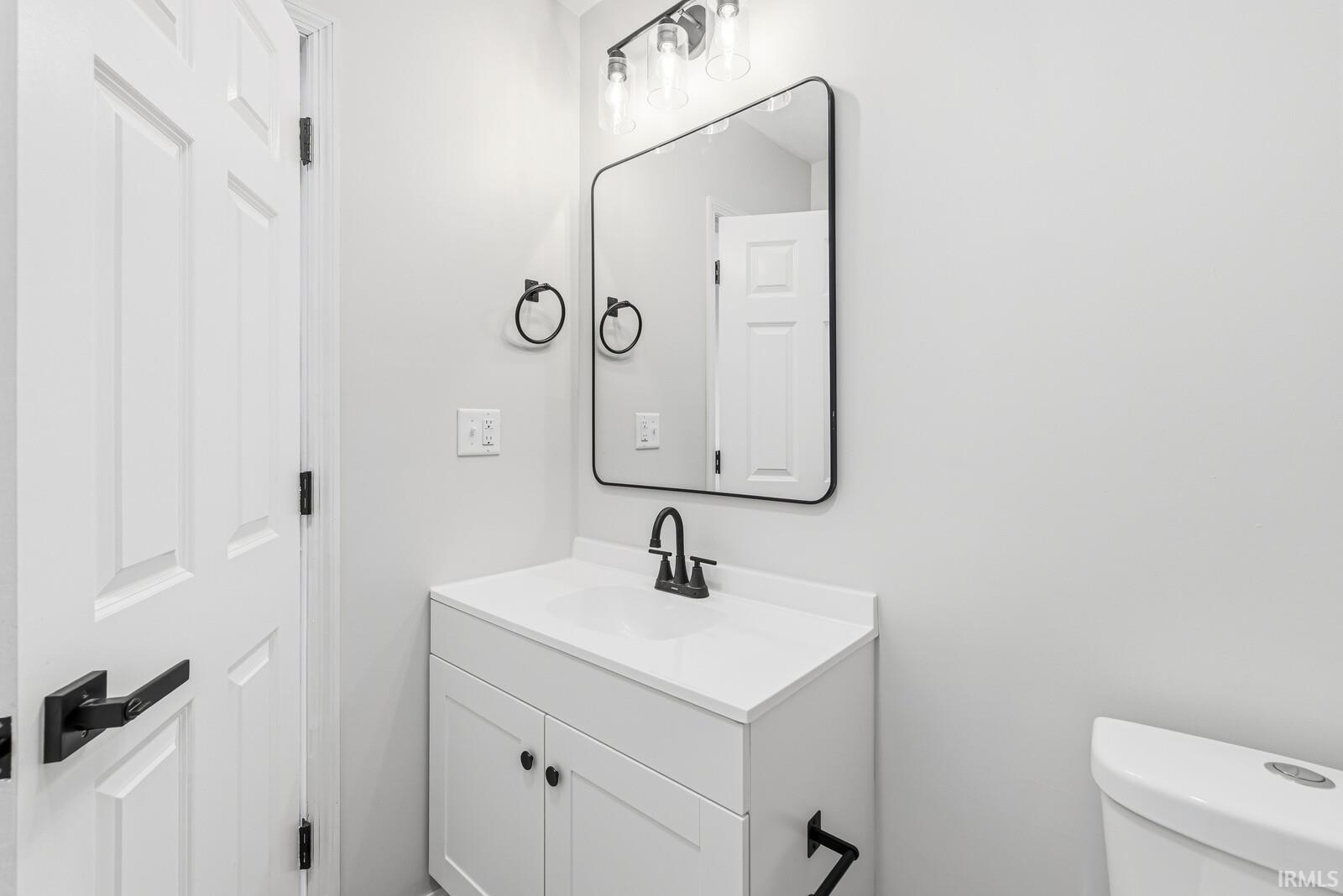 1002 E Broadway Street