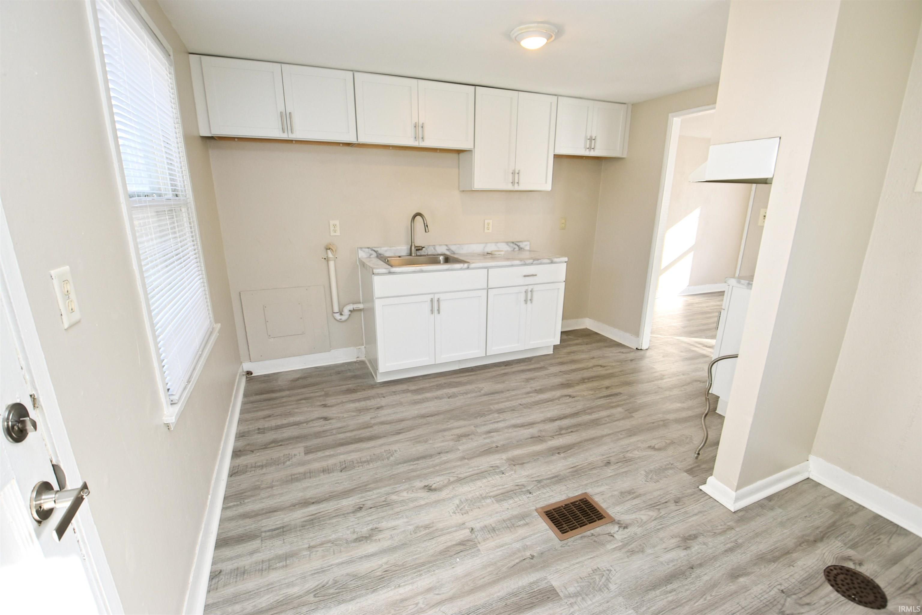 1629 E Bowman St Street