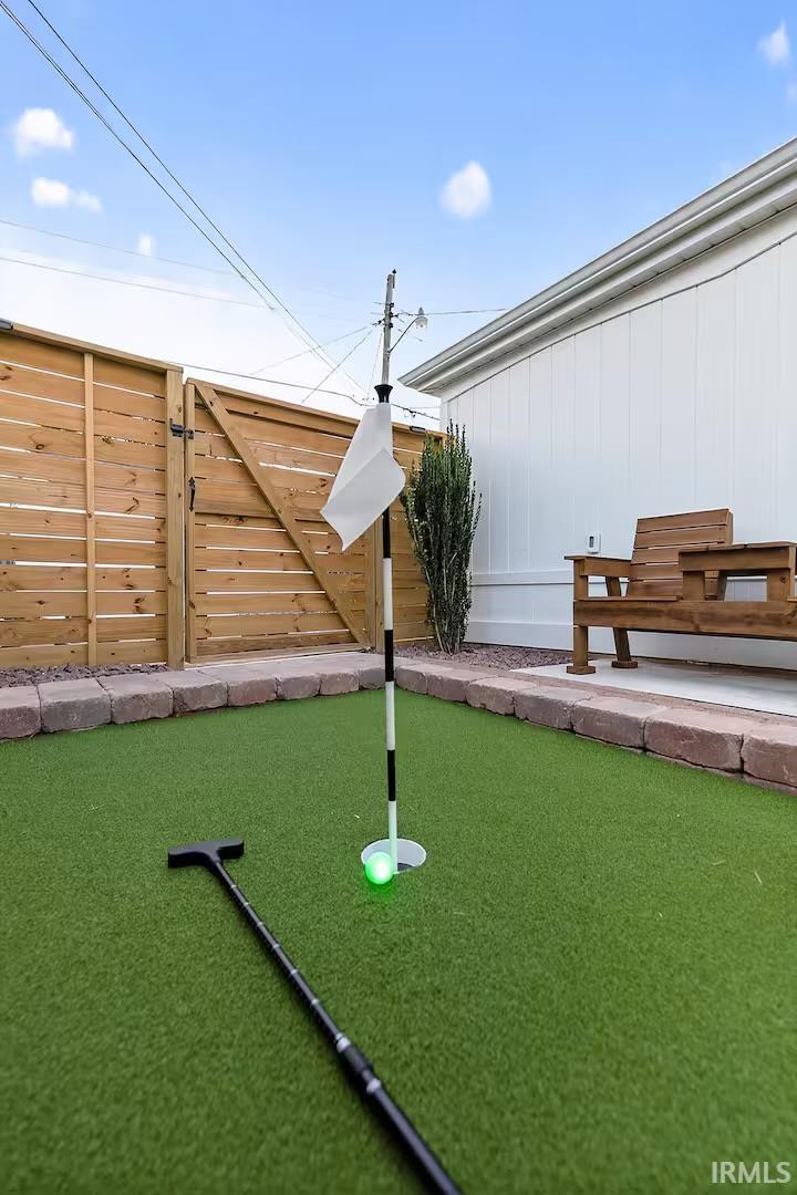 1933 Inglewood Place