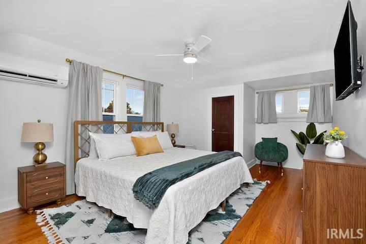 1933 Inglewood Place