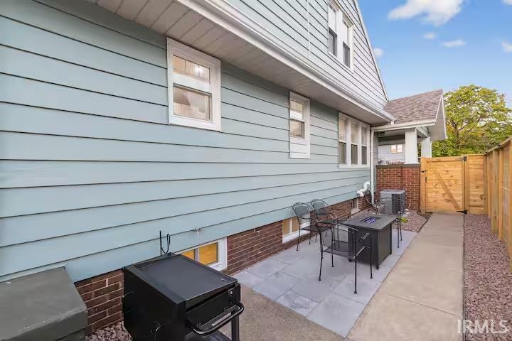 1933 Inglewood Place