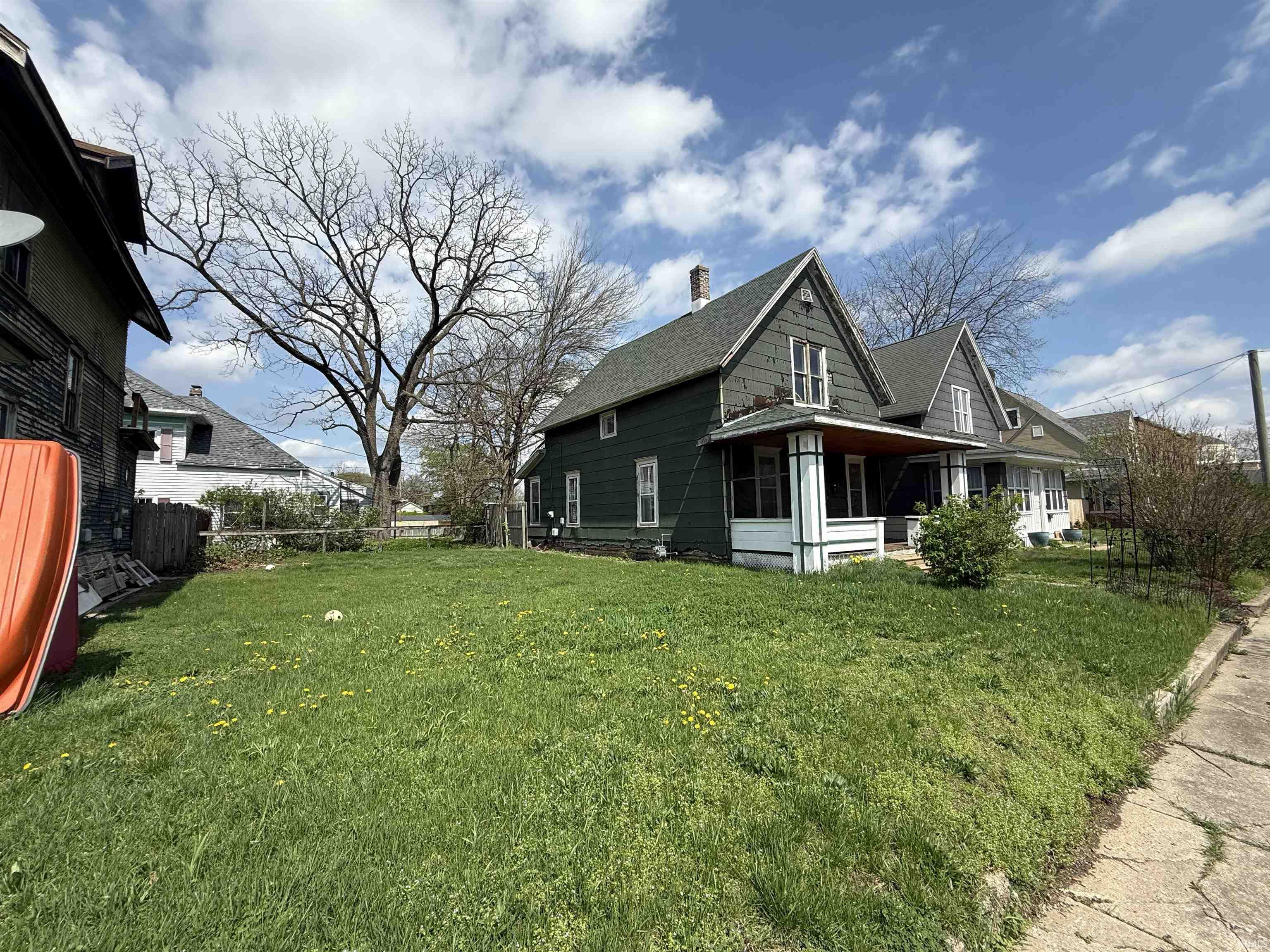 319 W Madison Street