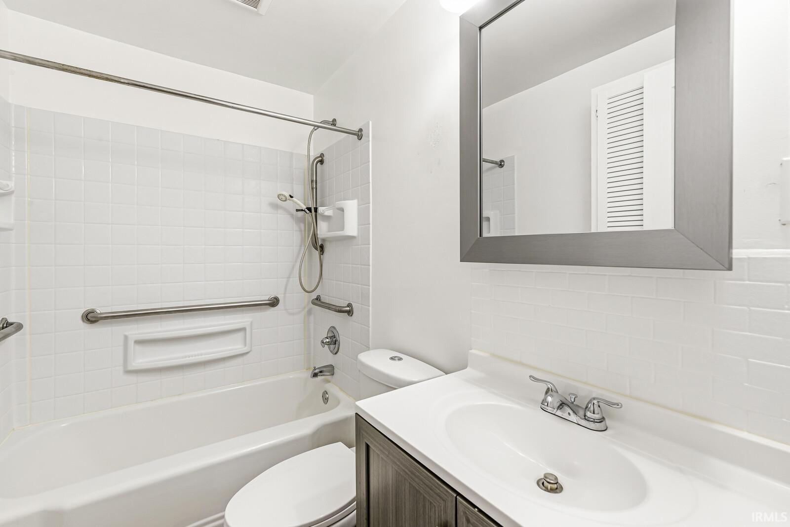 1001 S Lombardy Drive