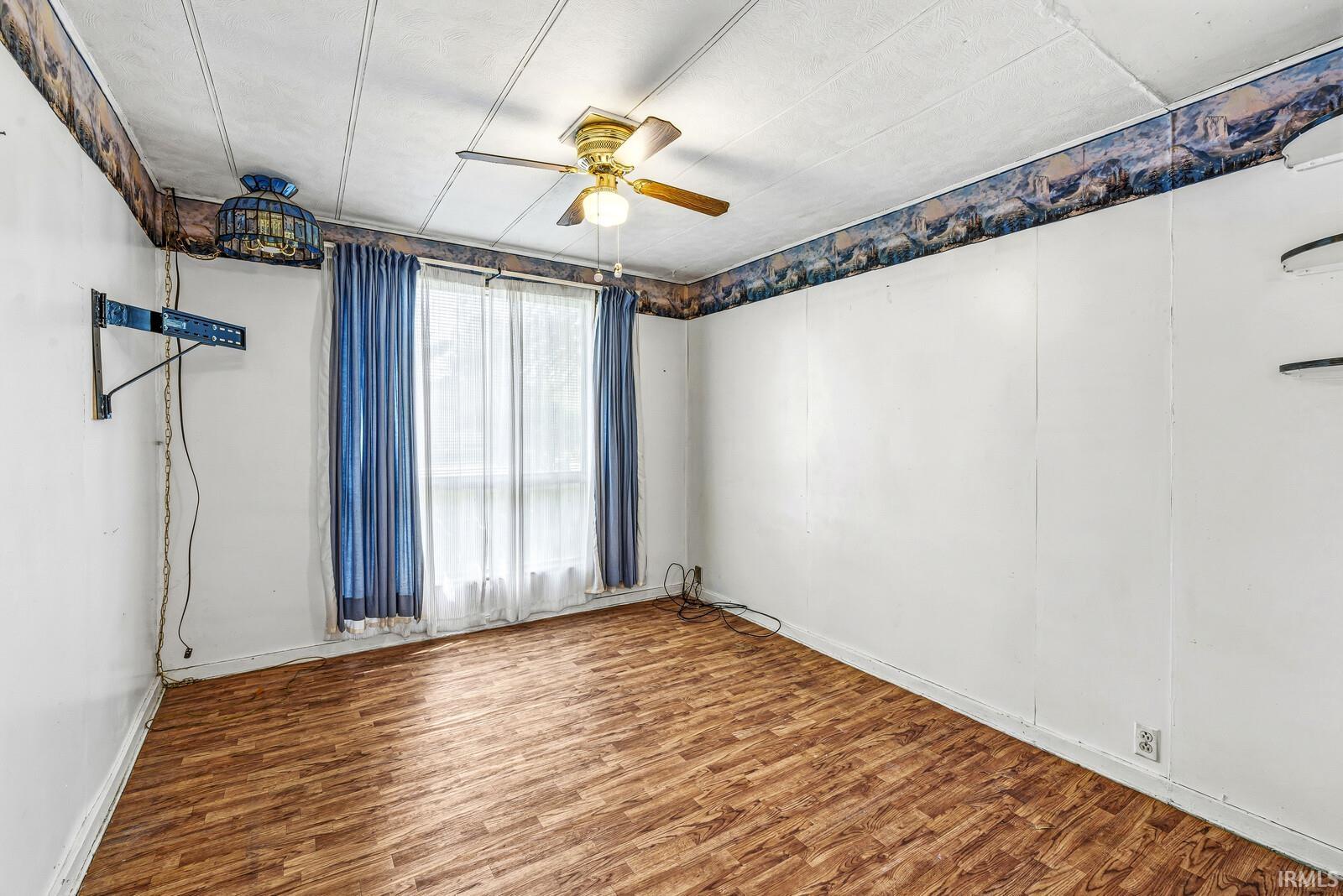 521 E Lincioln Street