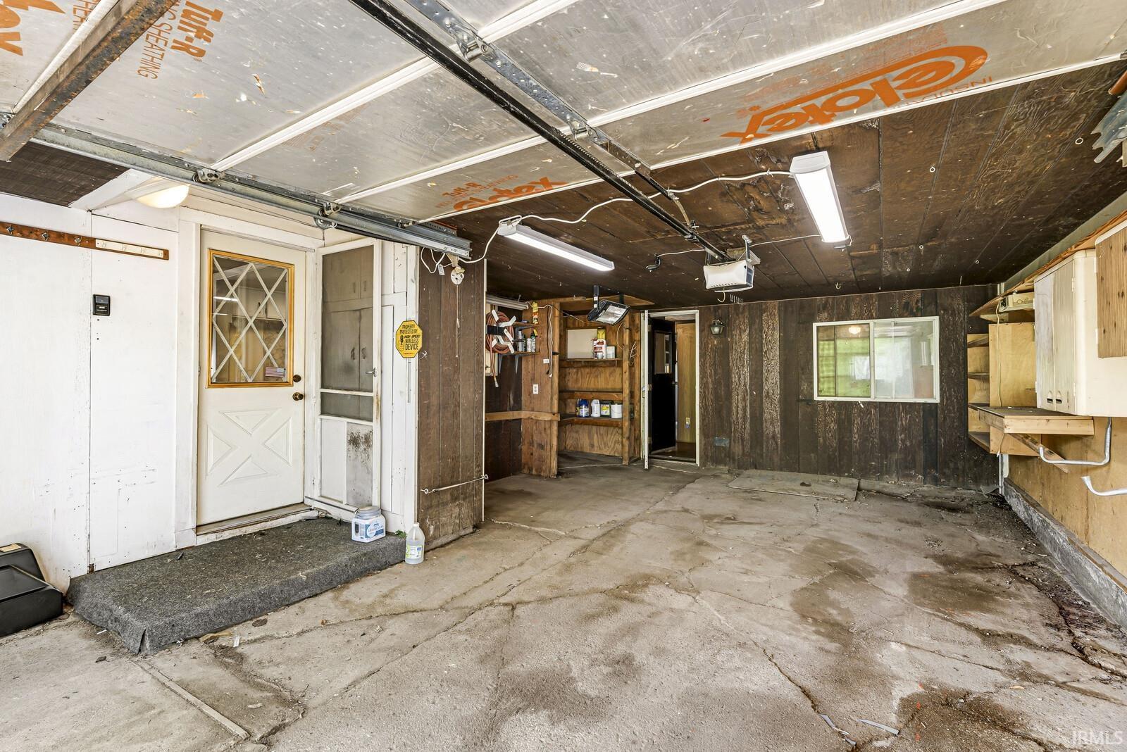 521 E Lincioln Street