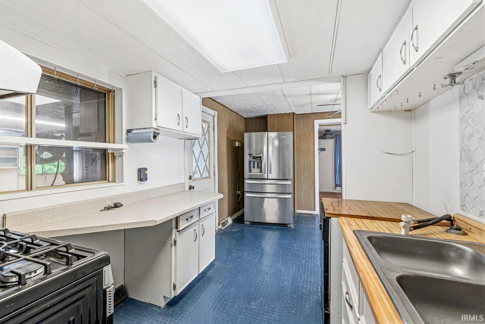 521 E Lincioln Street