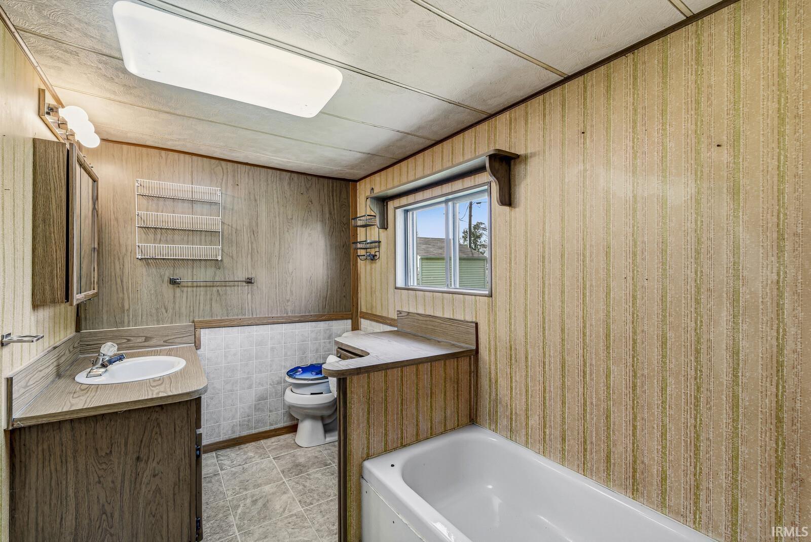 521 E Lincioln Street