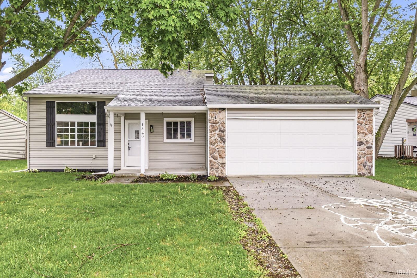 1828 Woodland Drive