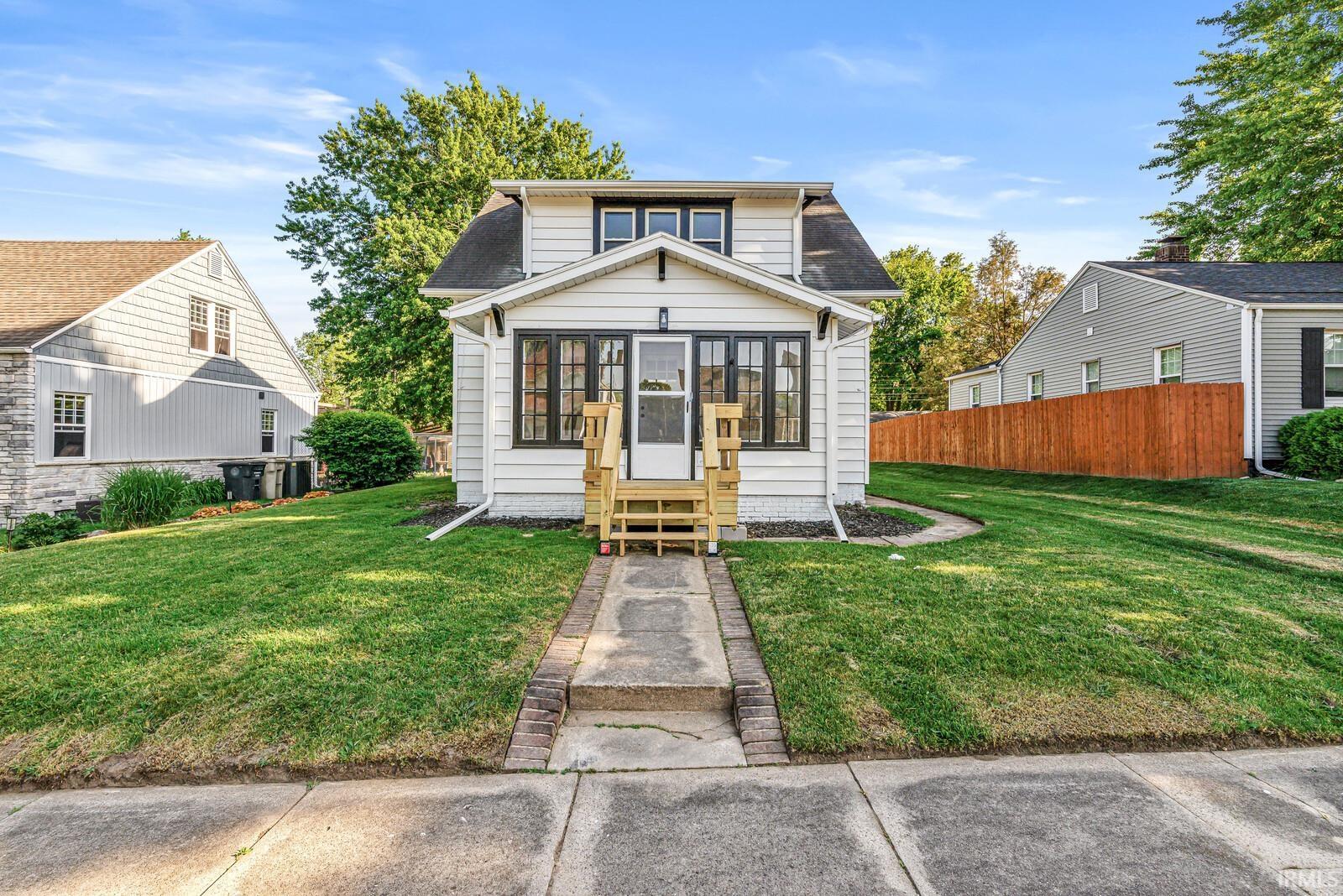306 E Oakside Street