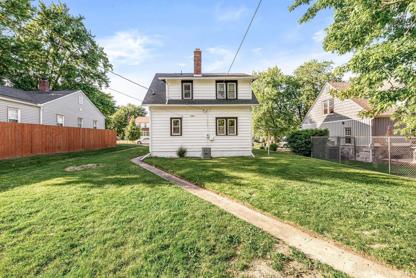306 E Oakside Street