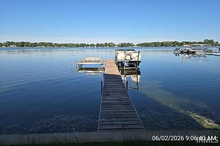 3717 Lakeshore Drive