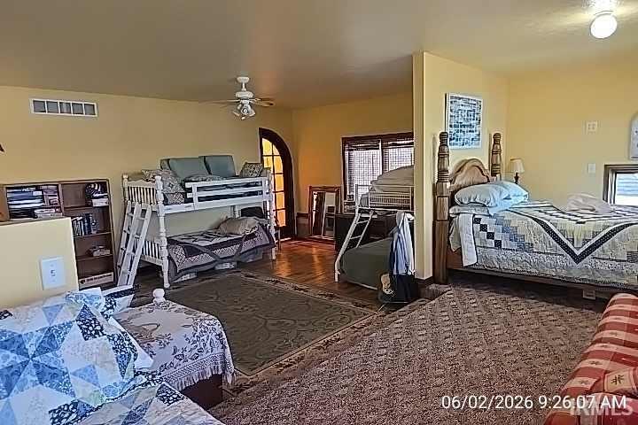 3717 Lakeshore Drive